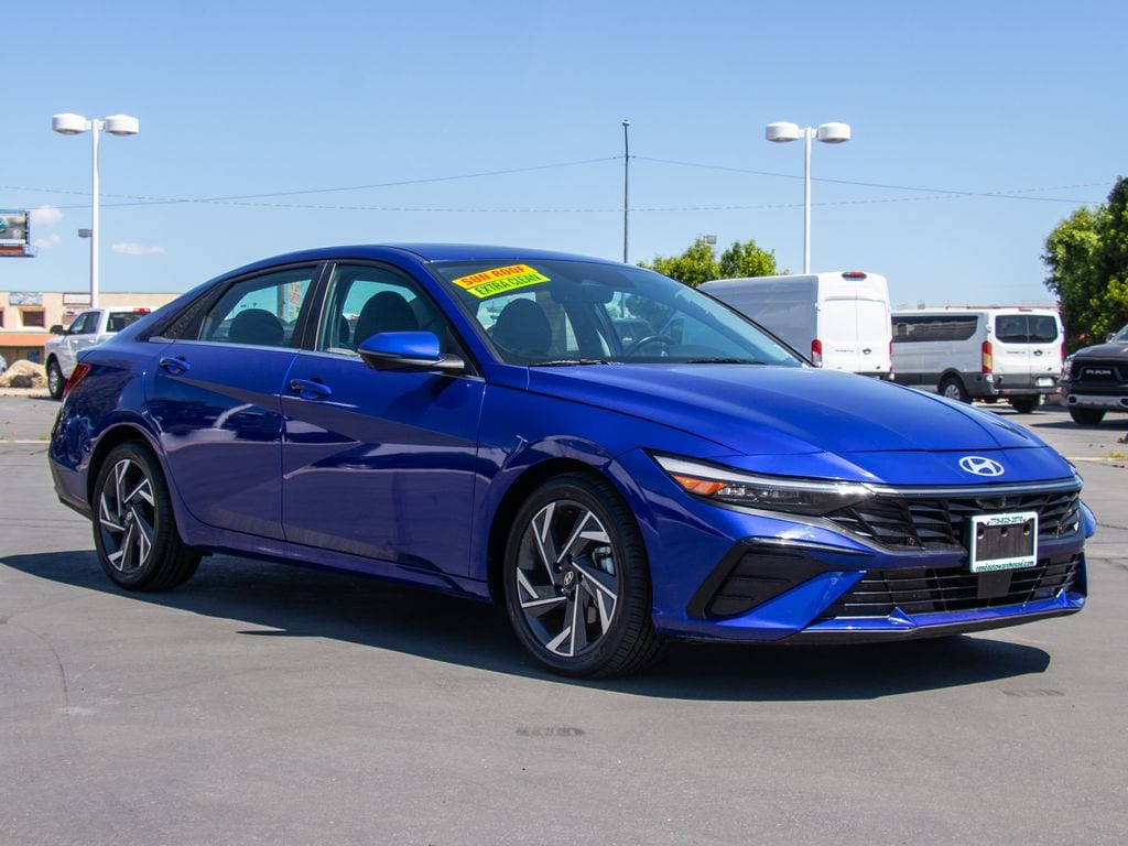 2024 Hyundai Elantra 2.0 Limited IVT's photo