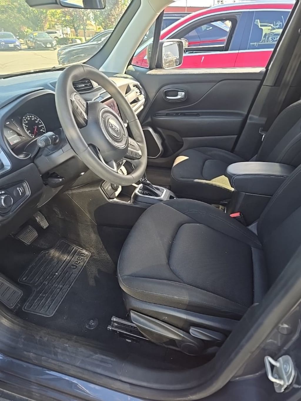 Used 2023 Jeep Renegade Latitude SUV