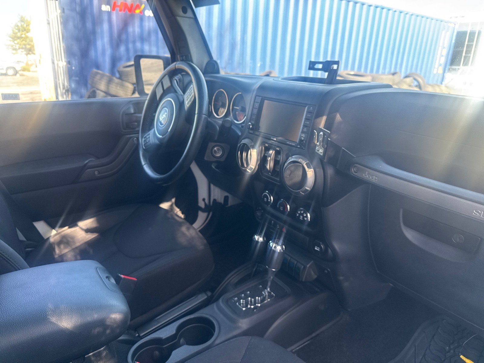 2014 Jeep Wrangler Unlimited Sport photo 3