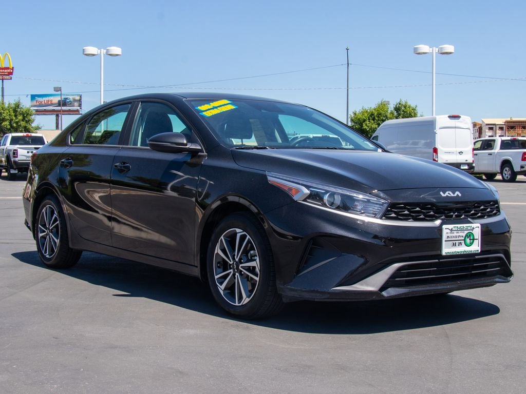 Used 2024 Kia Forte LXS Sedan