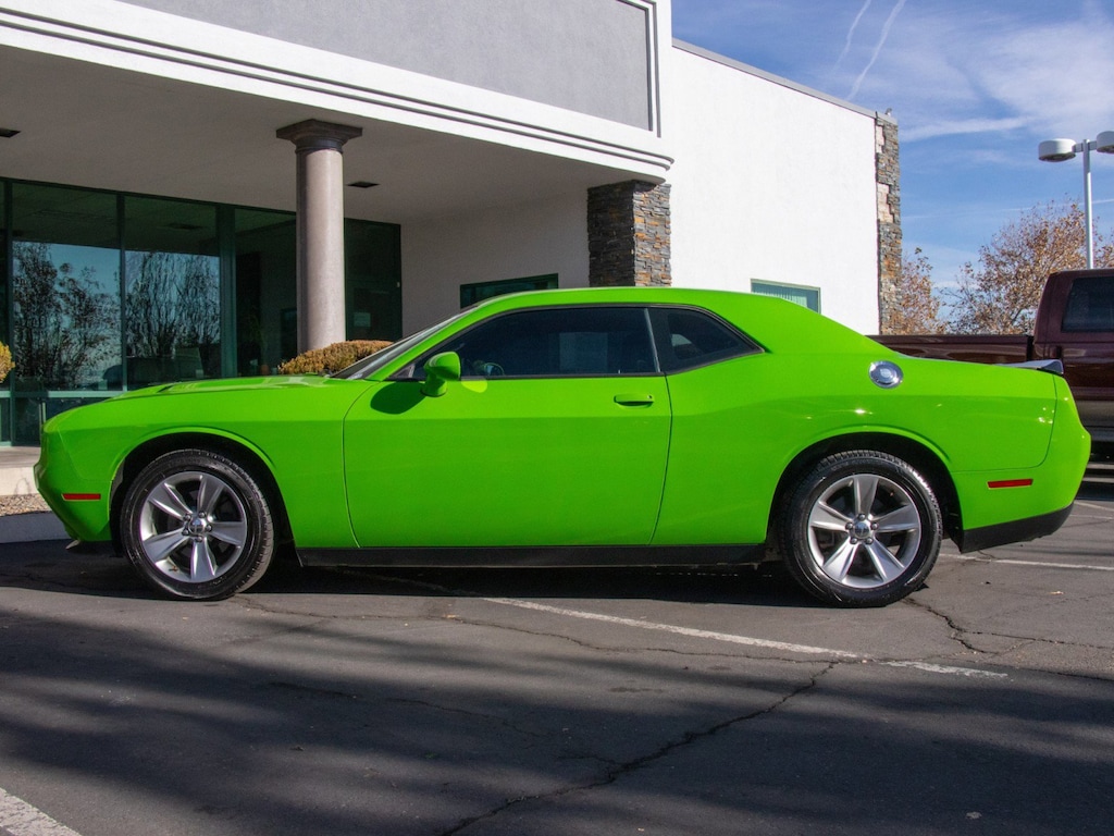Used 2017 Dodge Challenger SXT Coupe