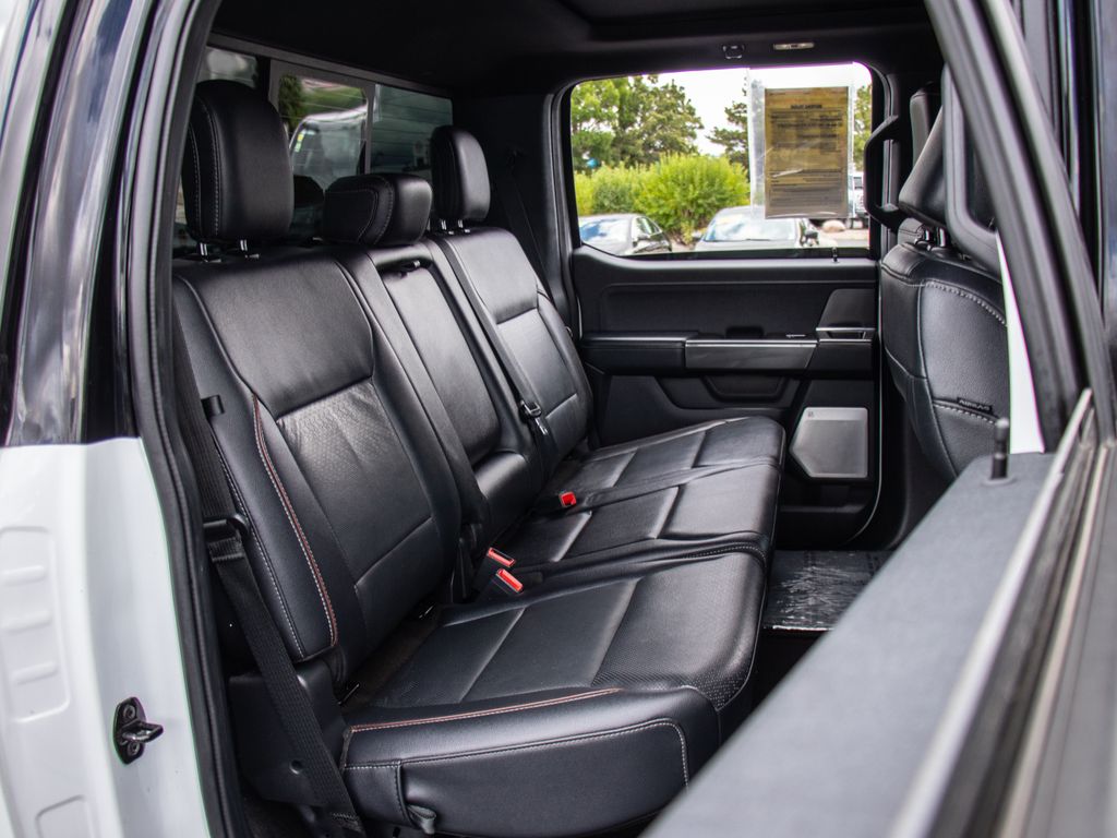 2022 Ford F-150 Lariat - Photo 22