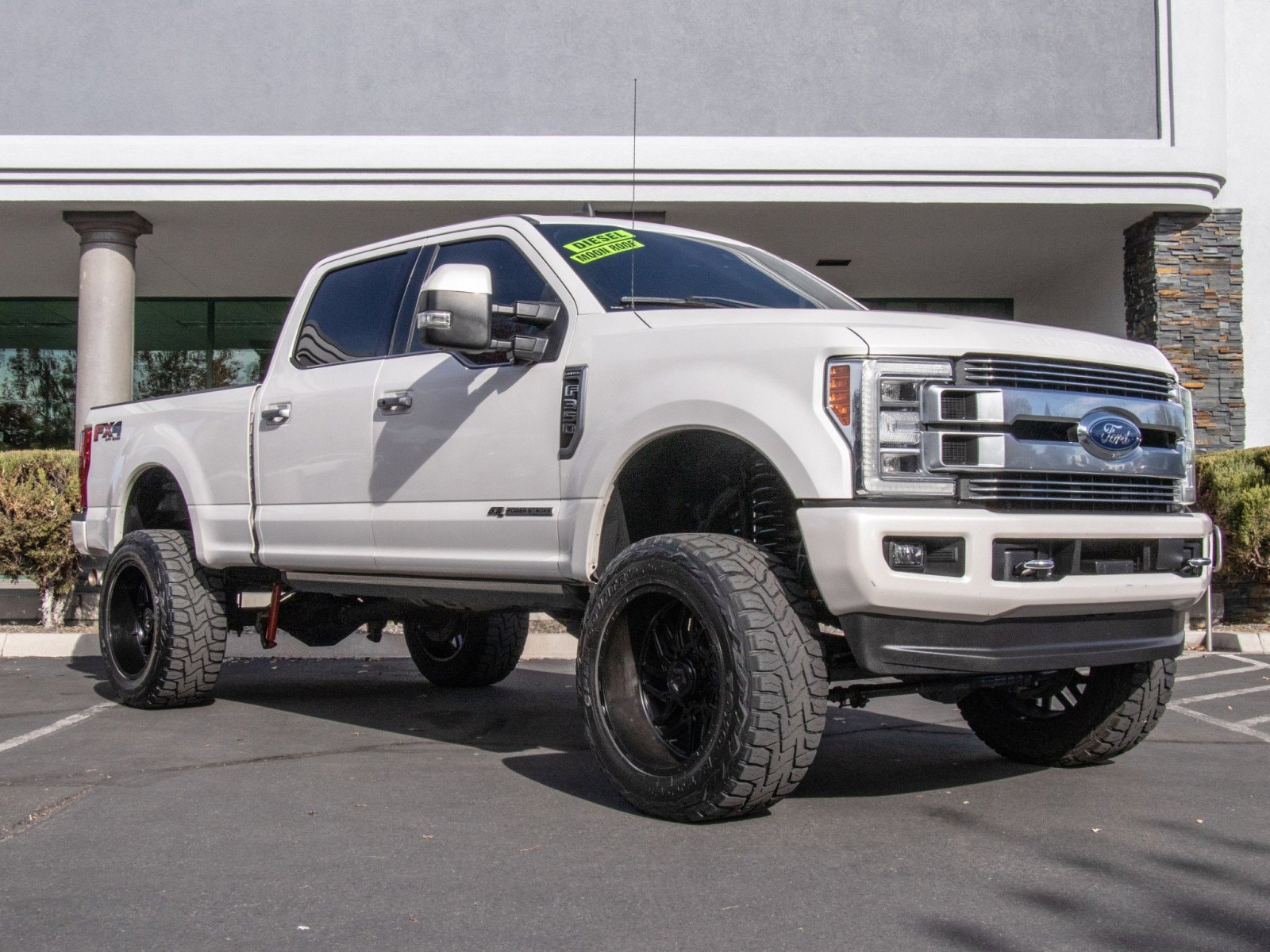 2019 Ford F-350 Super Duty XL's photo