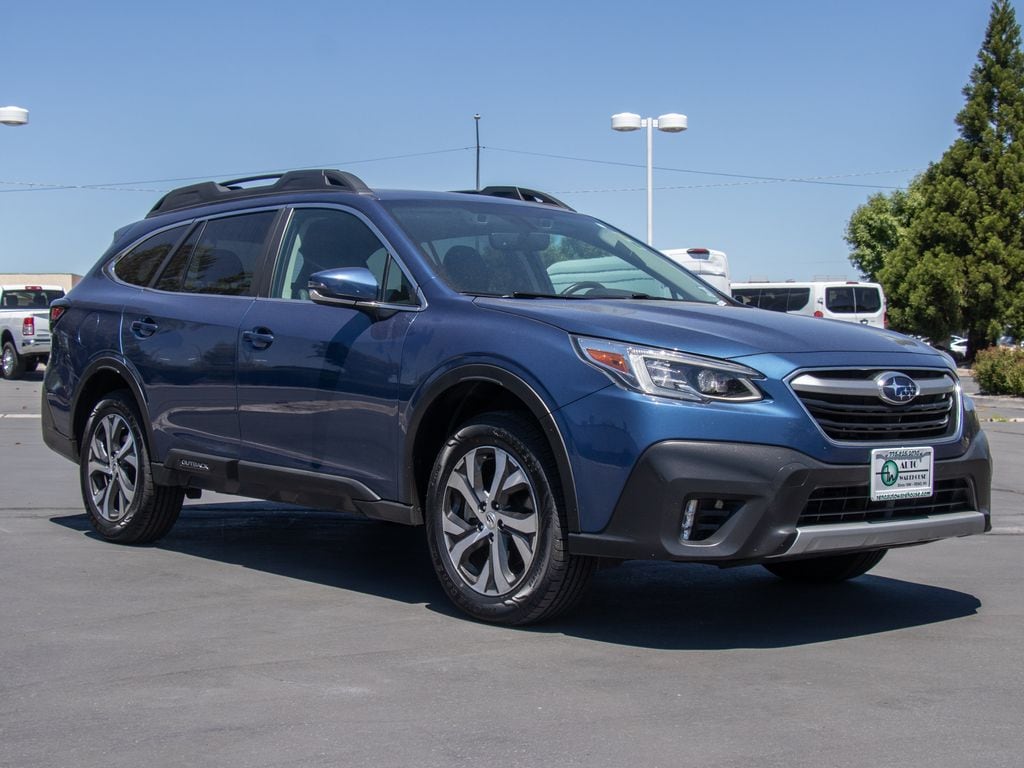 2022 Subaru Outback Limited's photo