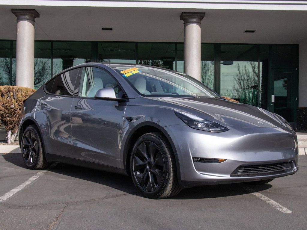 Used 2025 Tesla Model Y Long Range SUV