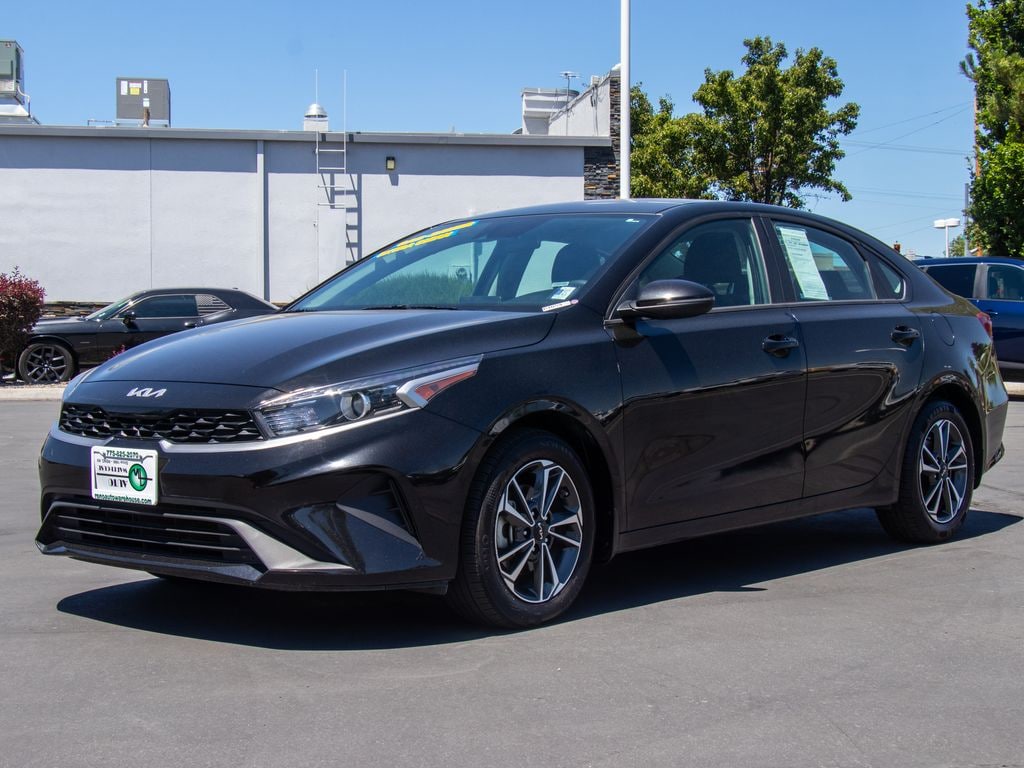 Used 2024 Kia Forte LXS Sedan