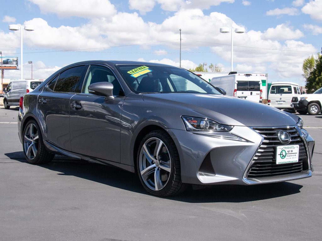 2017 Lexus IS 350 200t's photo