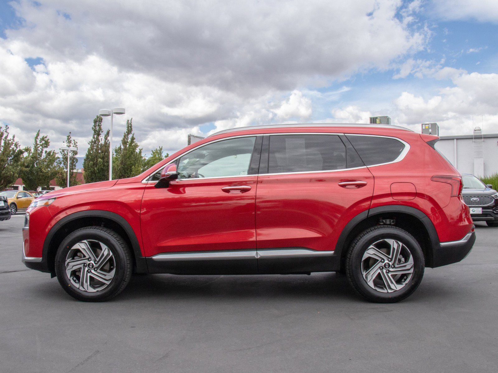2022 Hyundai Santa Fe SEL Premium photo 2