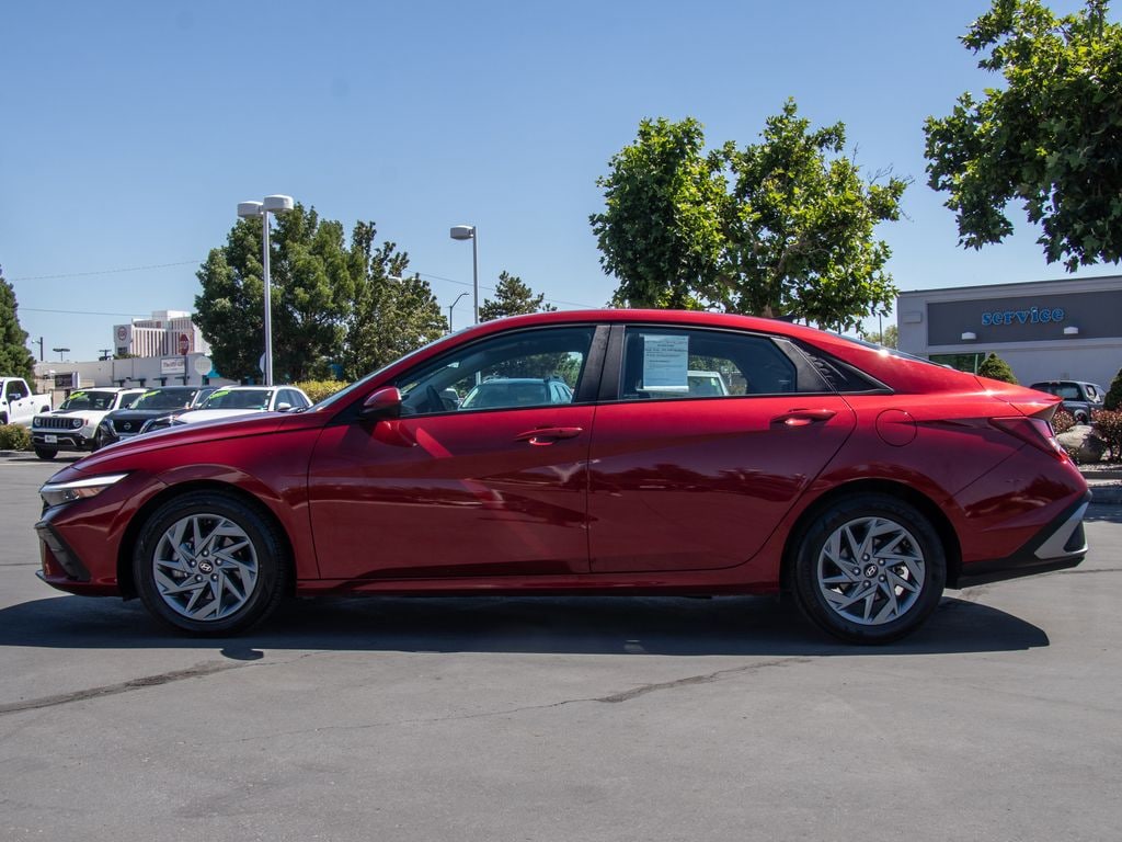 Used 2024 Hyundai Elantra SEL Sedan