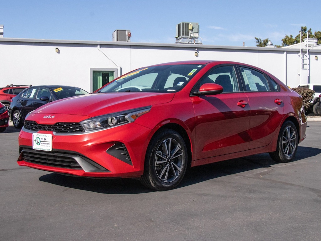 Used 2023 Kia Forte LXS Sedan