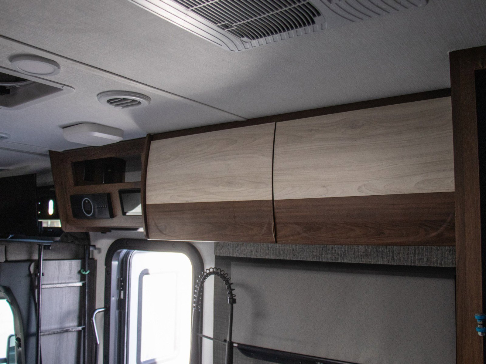 2022 Mercedes-Benz Sprinter Cab Chassis Base - Photo 28