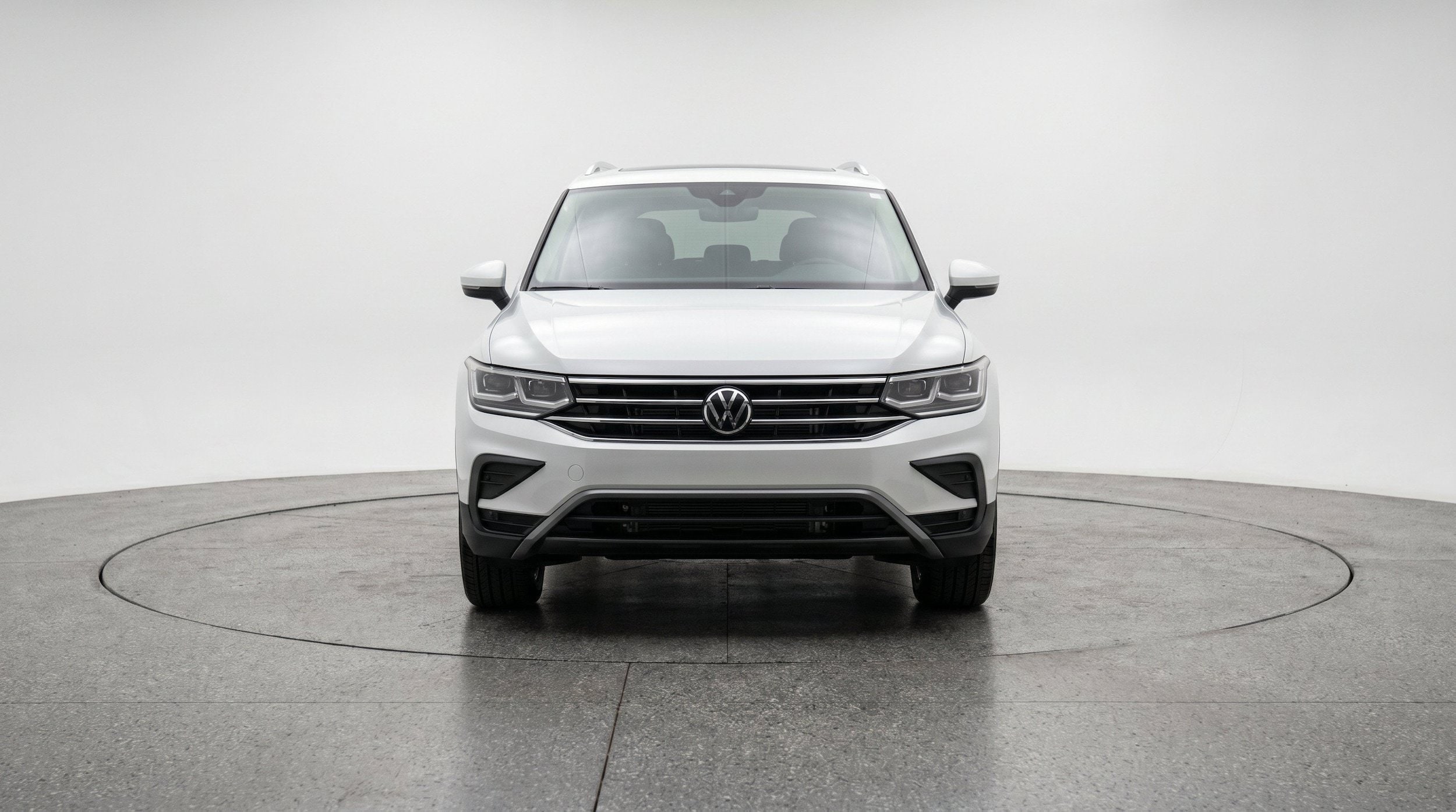 Thumbnail: 2026 Volkswagen Tiguan - 2