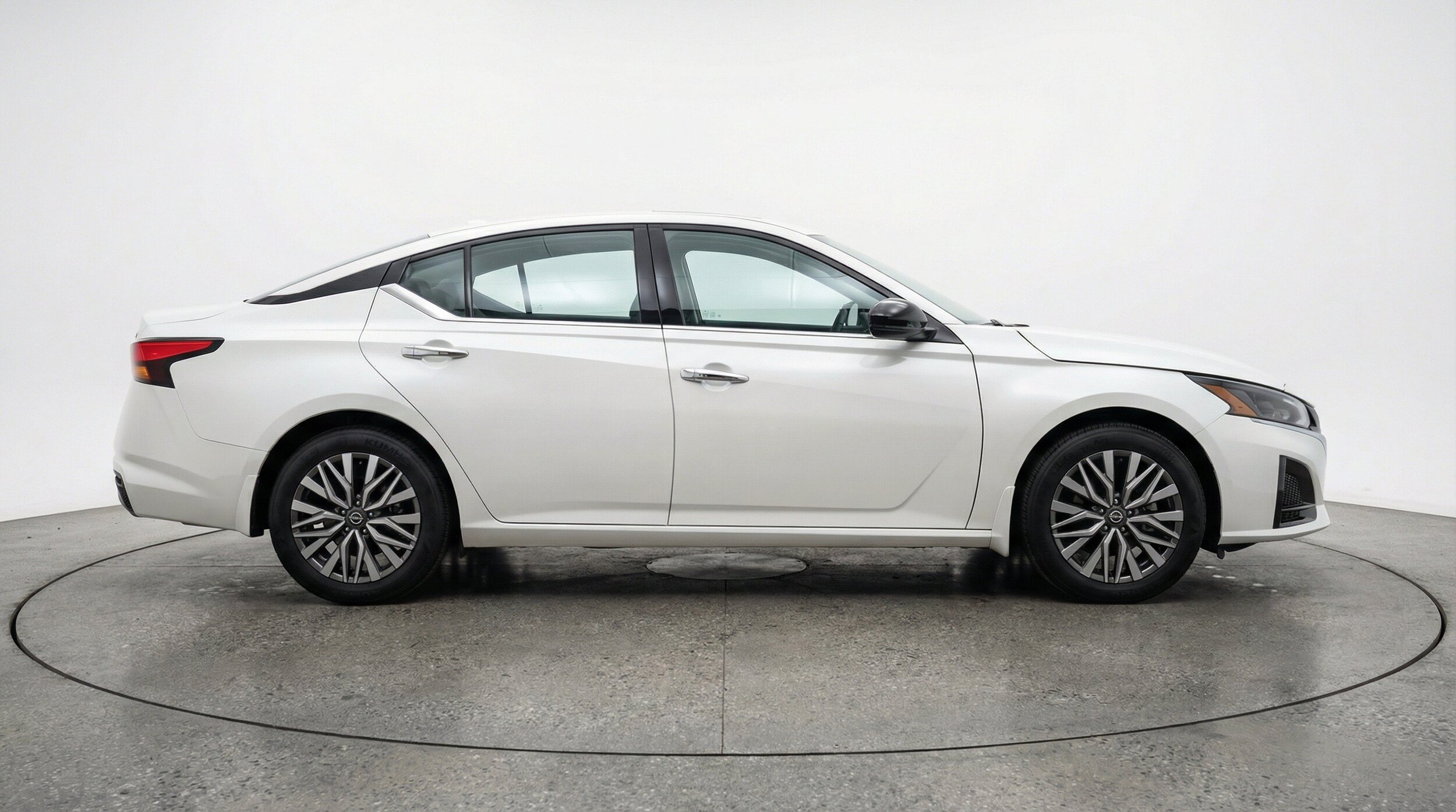 Thumbnail: 2025 Nissan Altima - 11