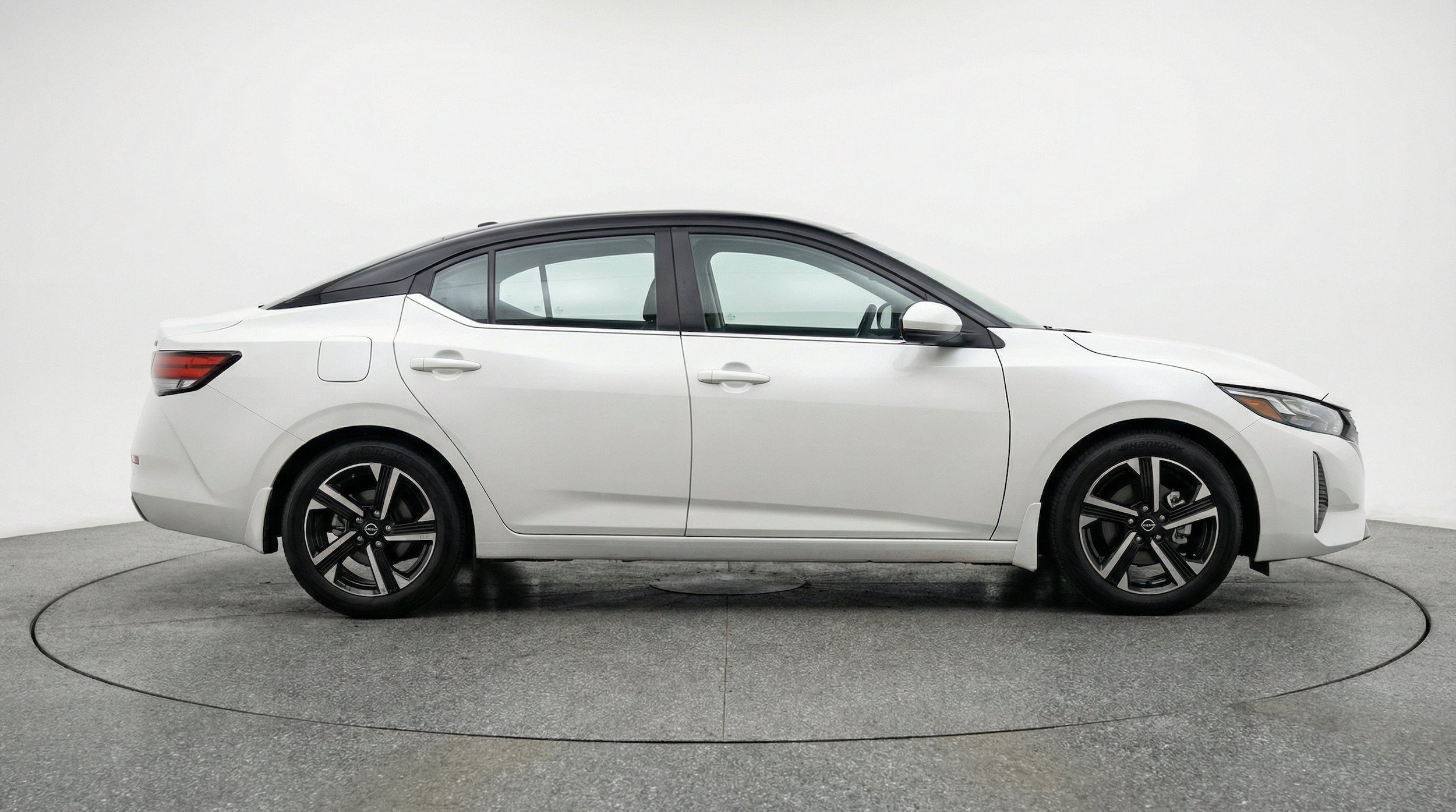 Thumbnail: 2025 Nissan Sentra - 11