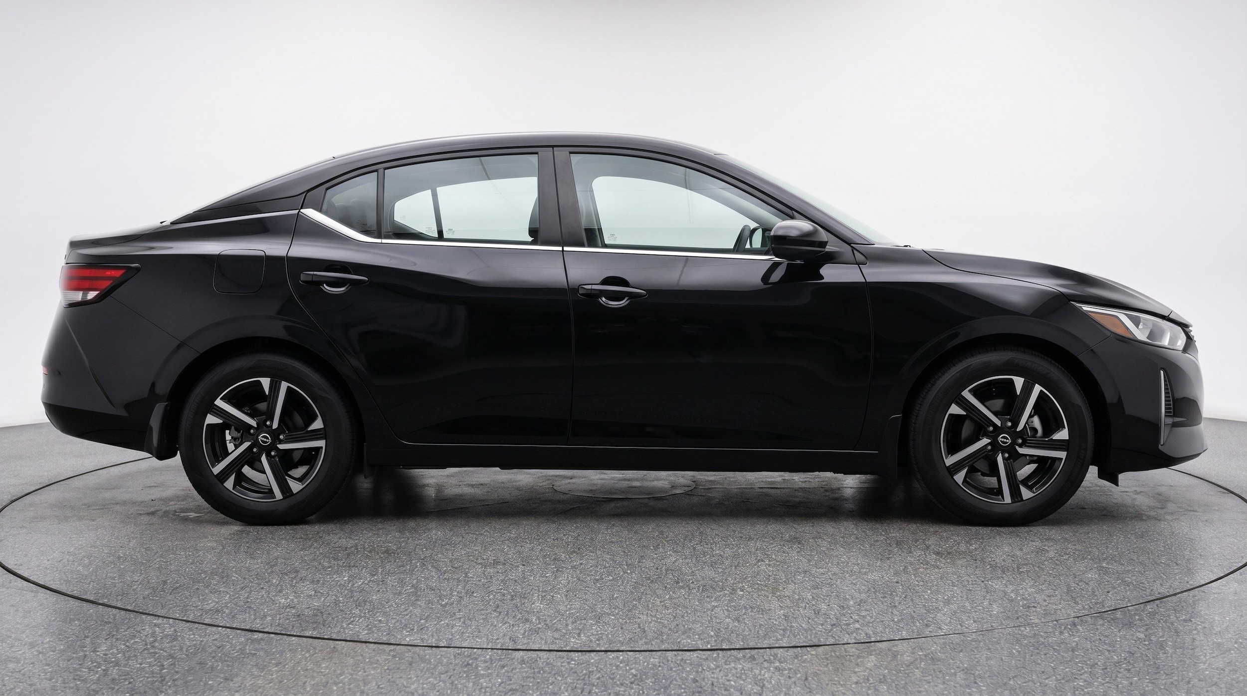 Thumbnail: 2025 Nissan Sentra - 11
