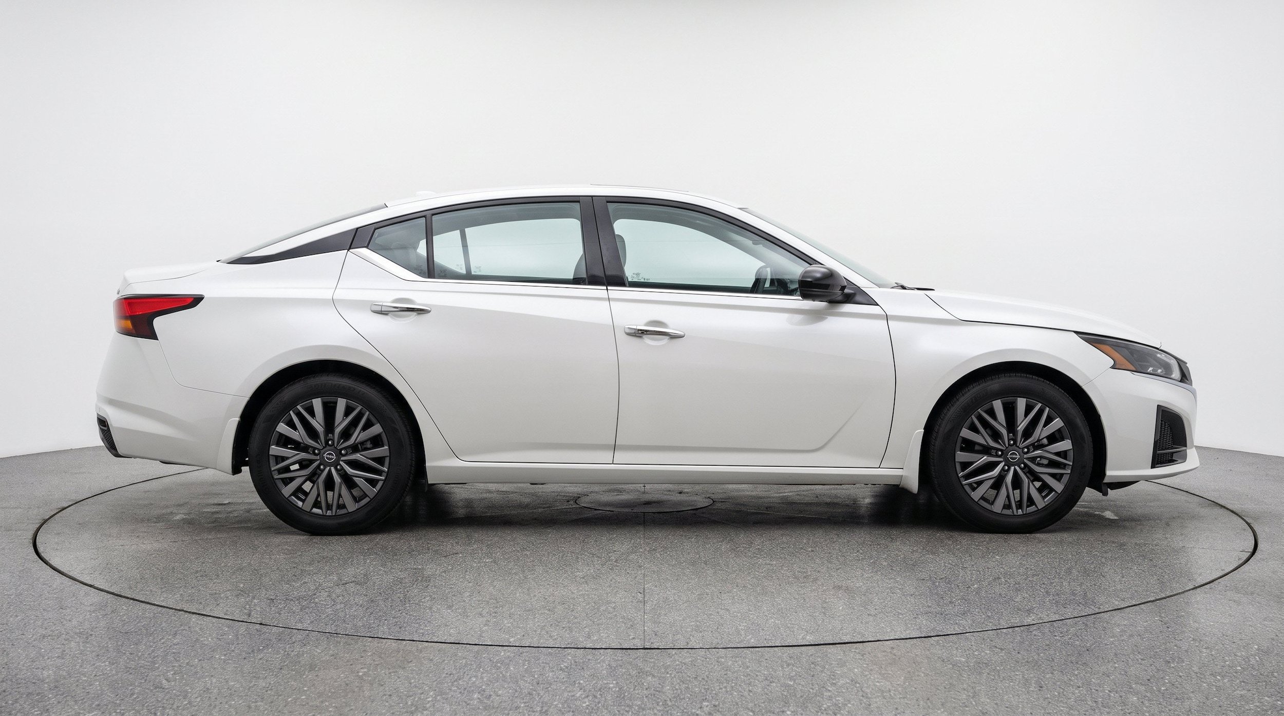 Thumbnail: 2025 Nissan Altima - 10