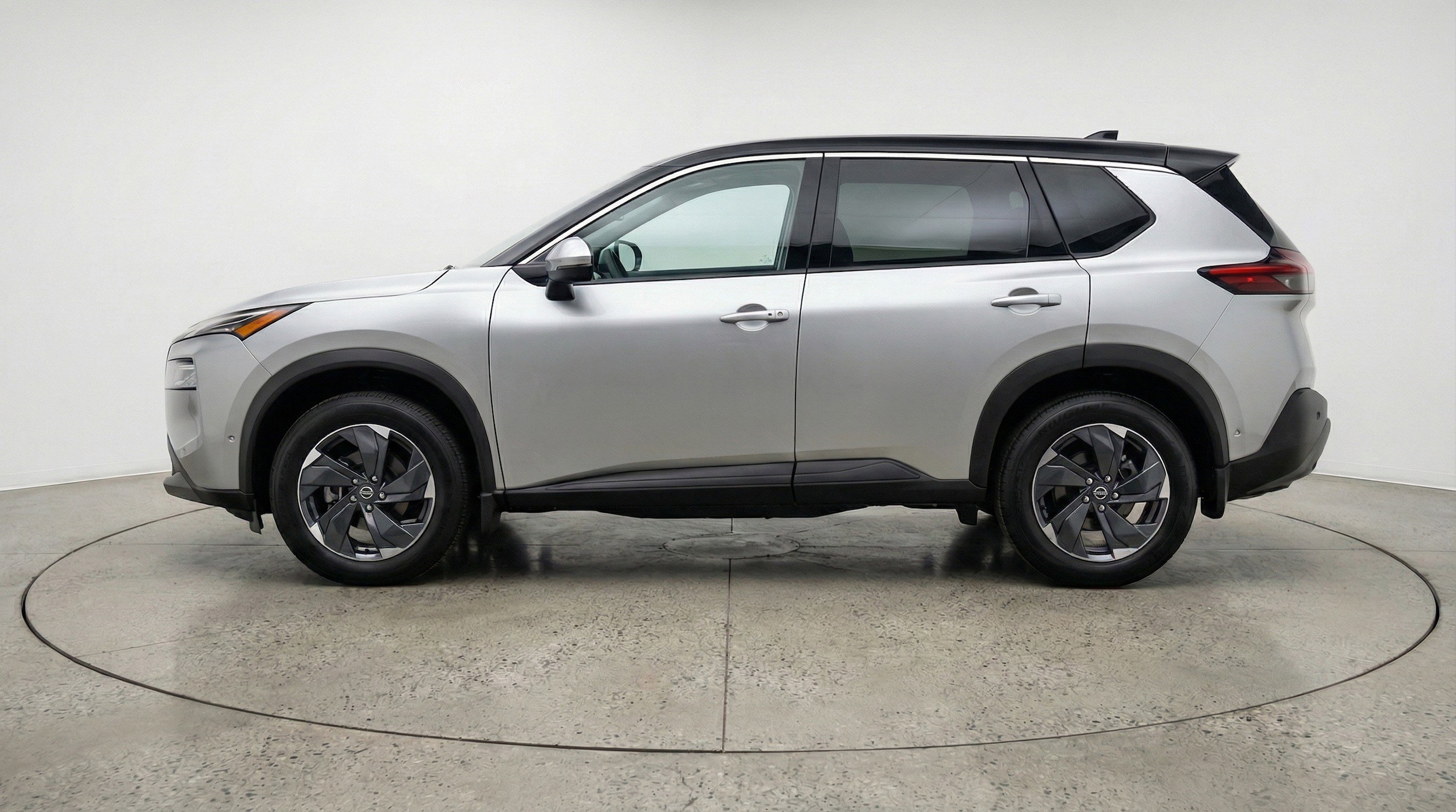 Thumbnail: 2025 Nissan Rogue - 5