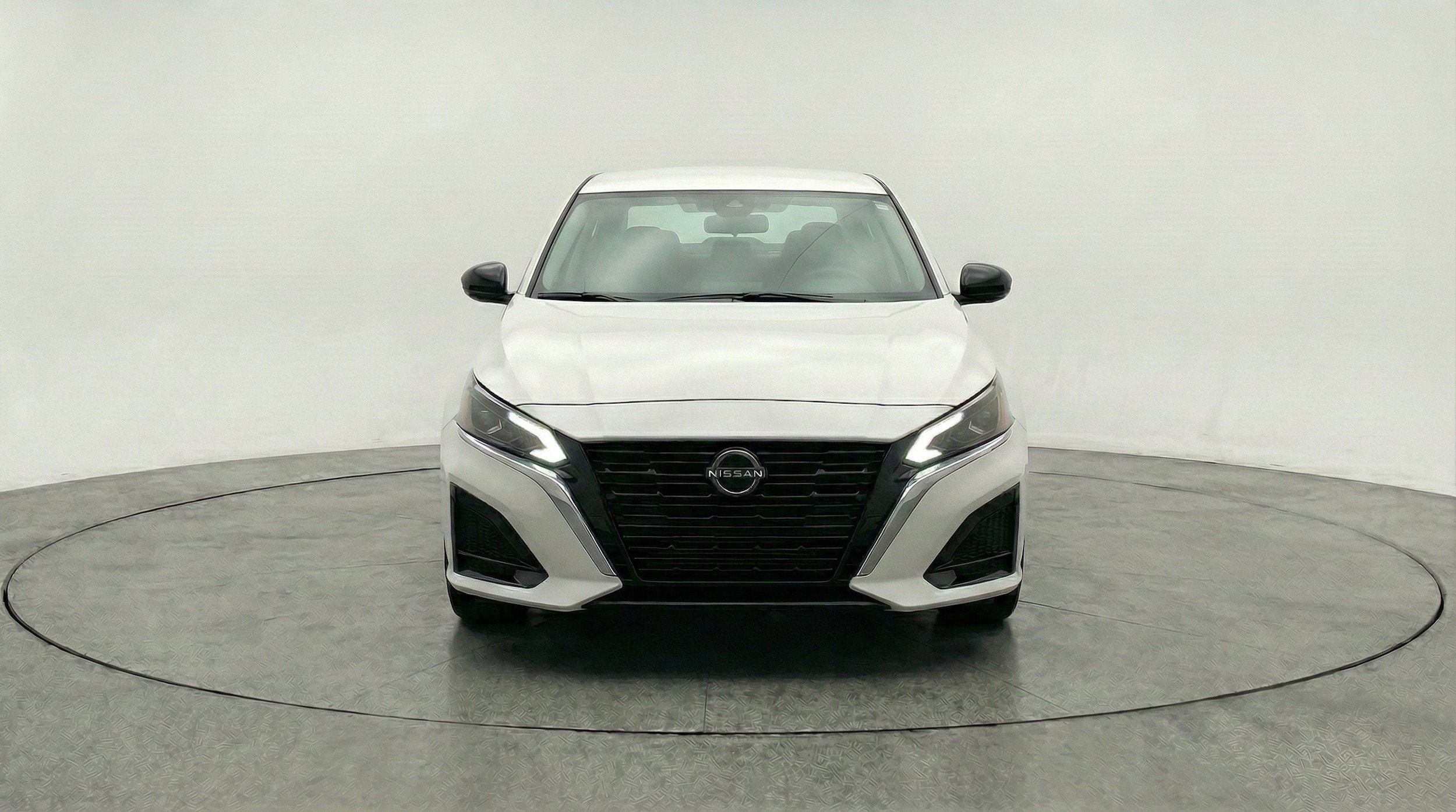 Thumbnail: 2025 Nissan Altima - 2