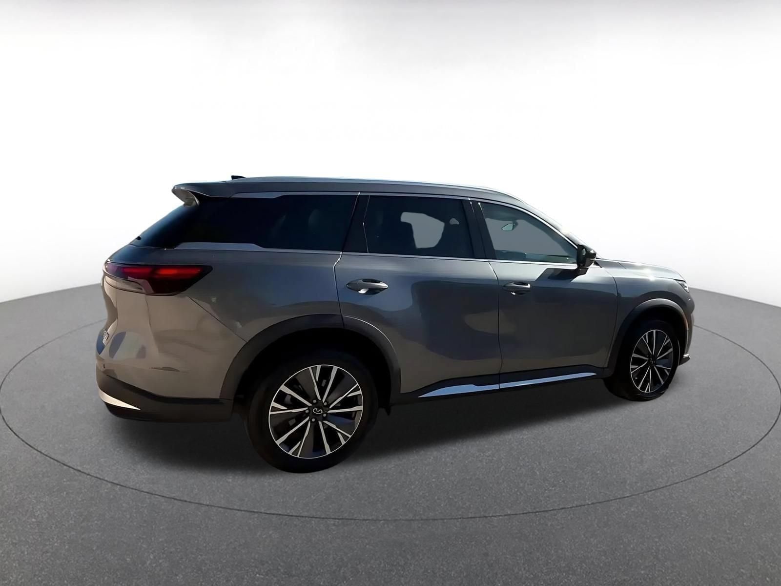 Thumbnail: 2026 INFINITI QX60 - 12