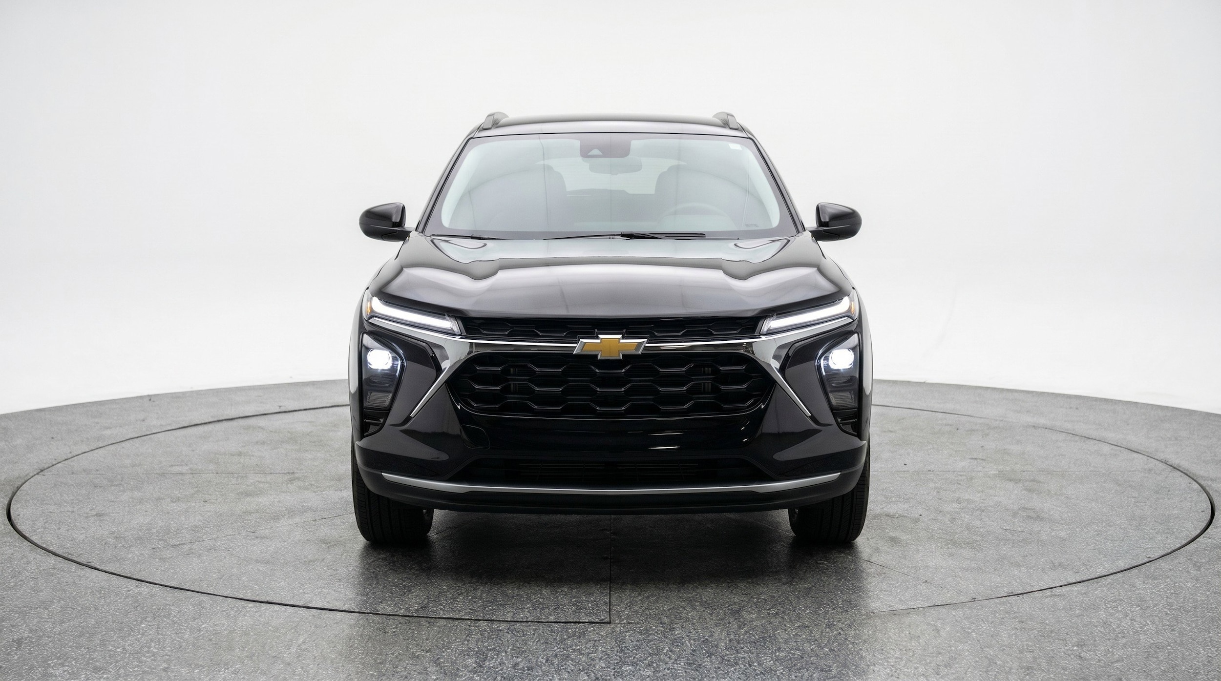 Thumbnail: 2025 Chevrolet Trax - 2