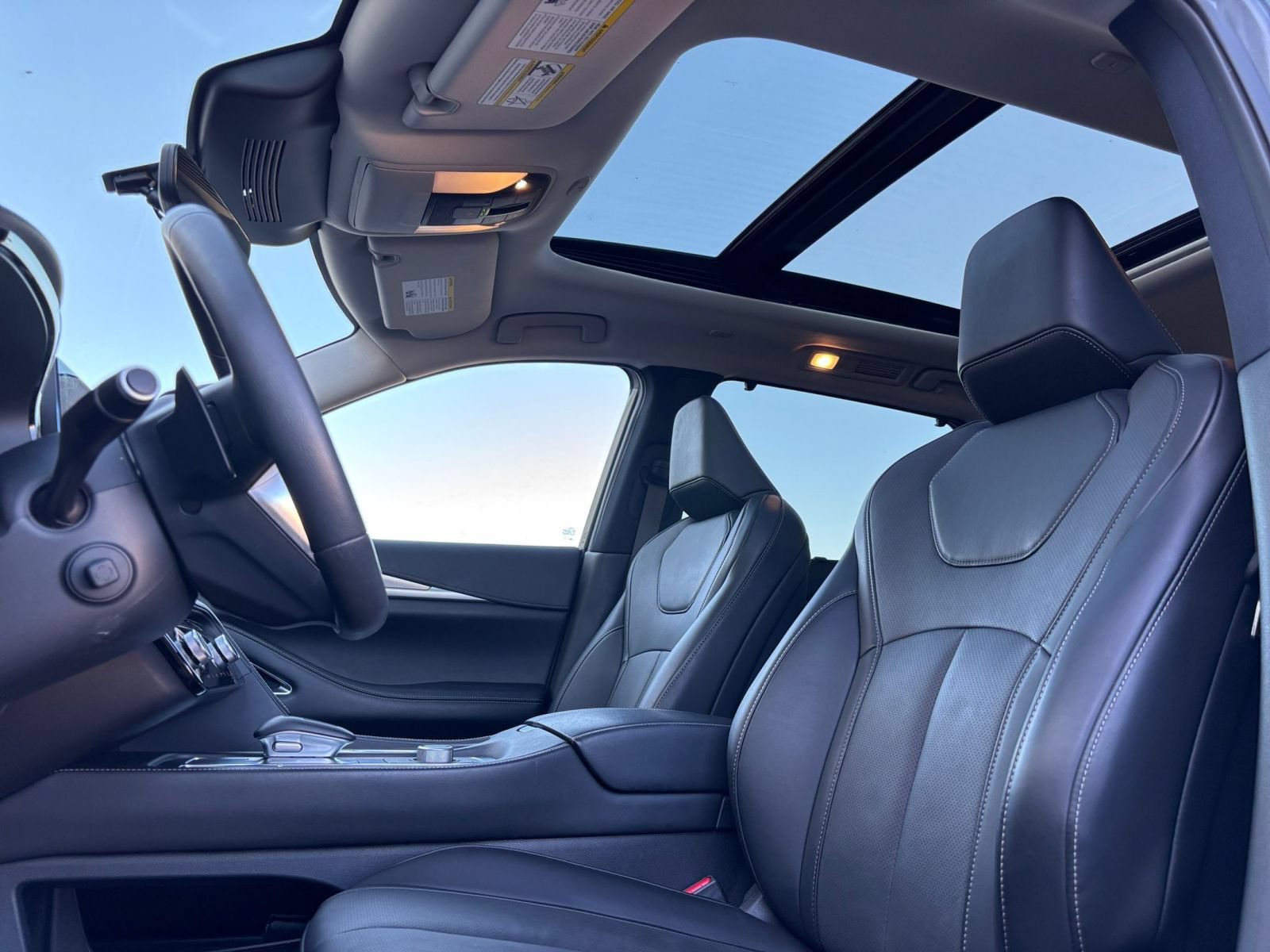 Thumbnail: 2026 INFINITI QX60 - 26