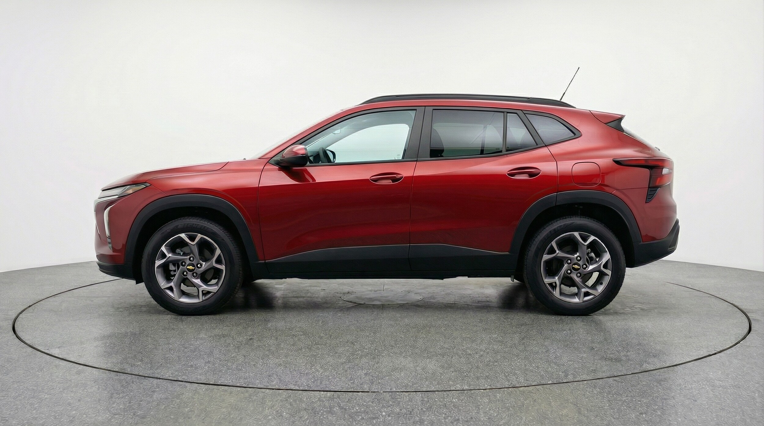 Thumbnail: 2025 Chevrolet Trax - 4