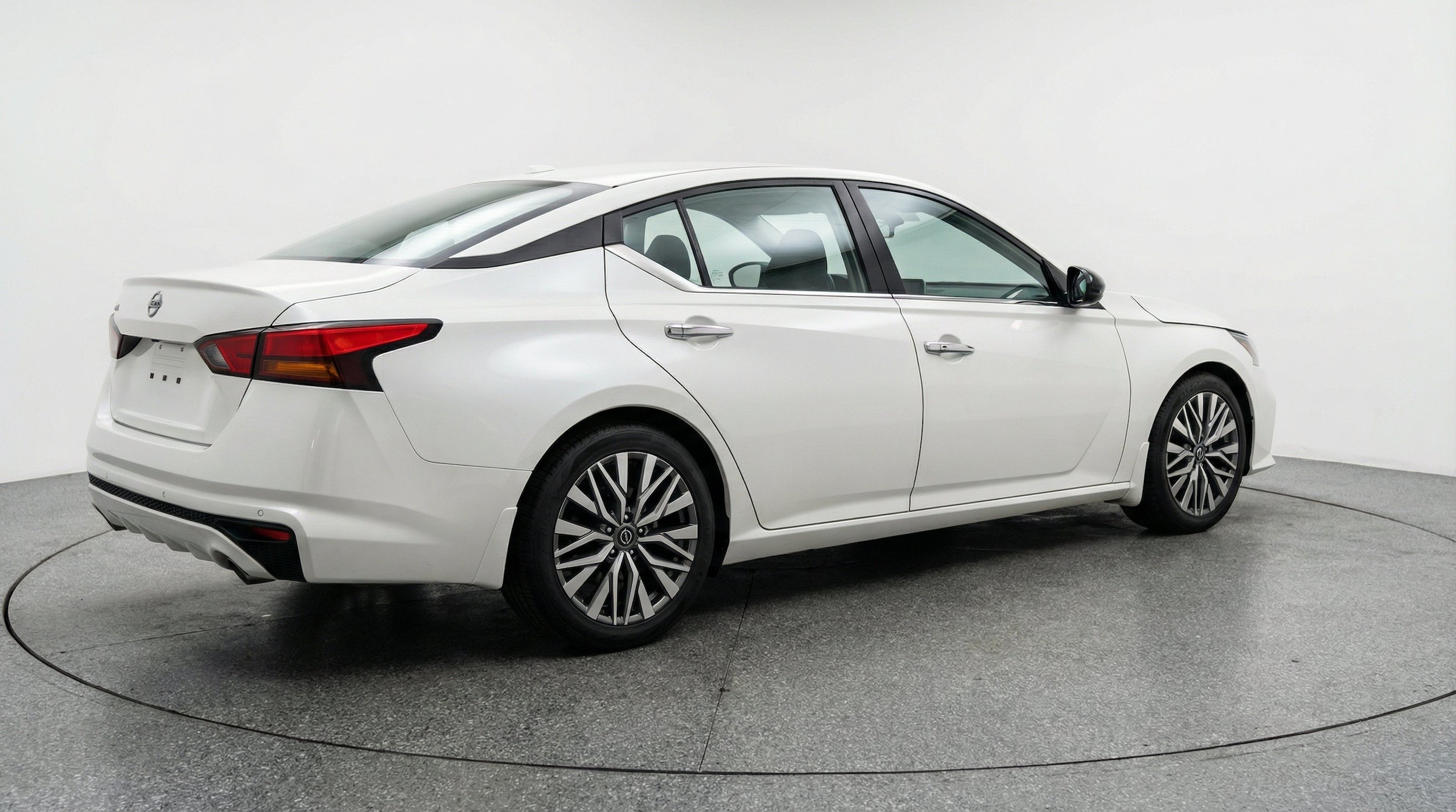 Thumbnail: 2025 Nissan Altima - 9