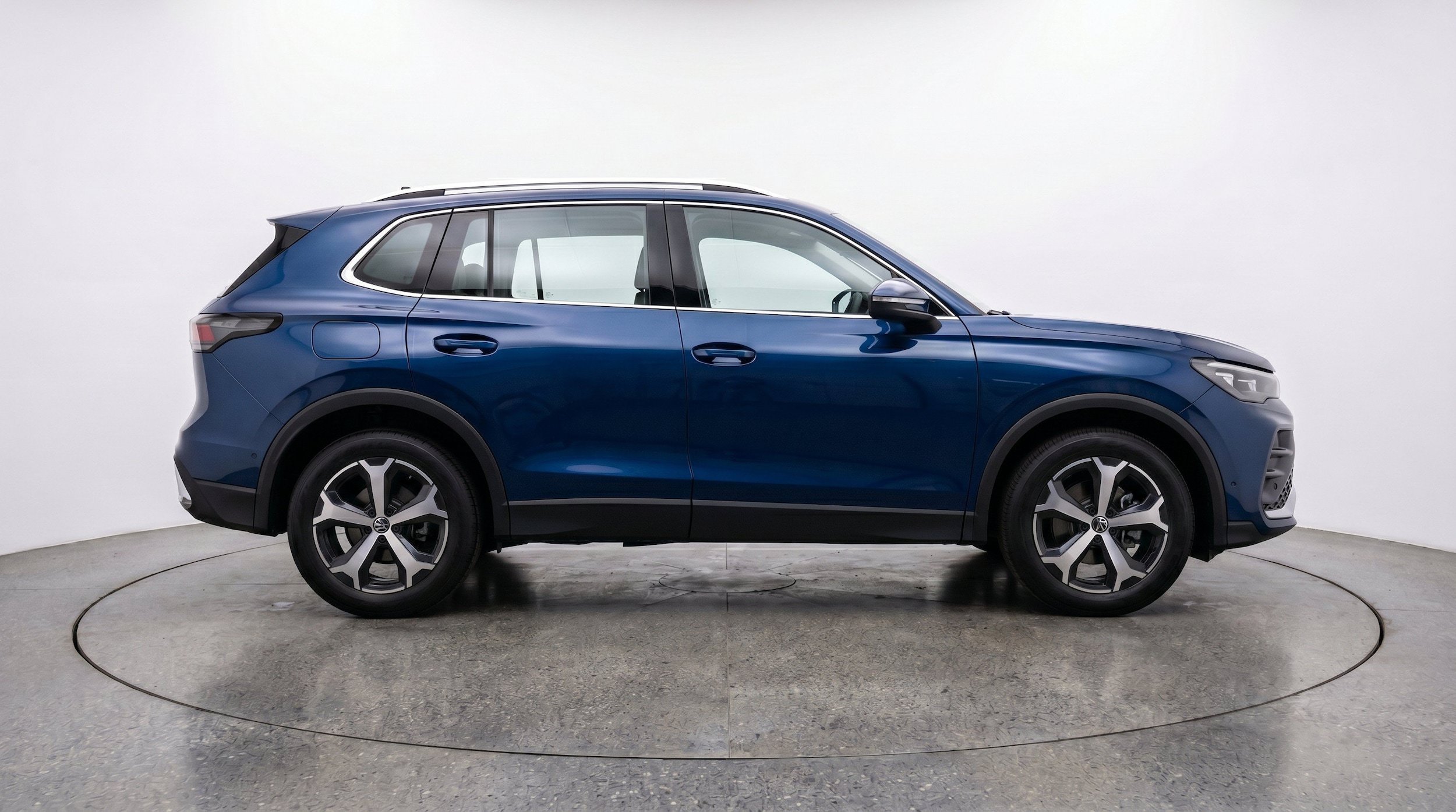 Thumbnail: 2026 Volkswagen Tiguan - 11