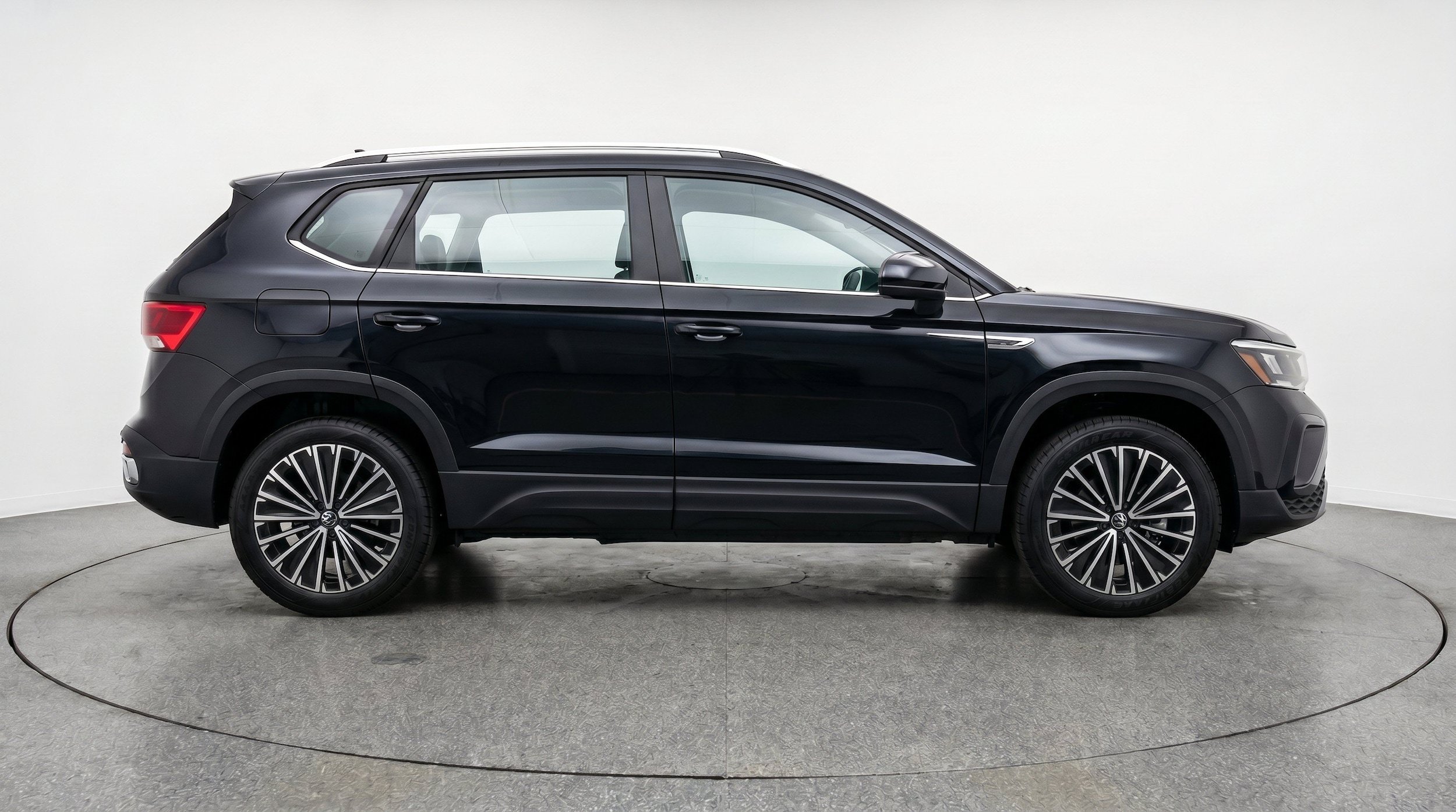 Thumbnail: 2026 Volkswagen Taos - 11