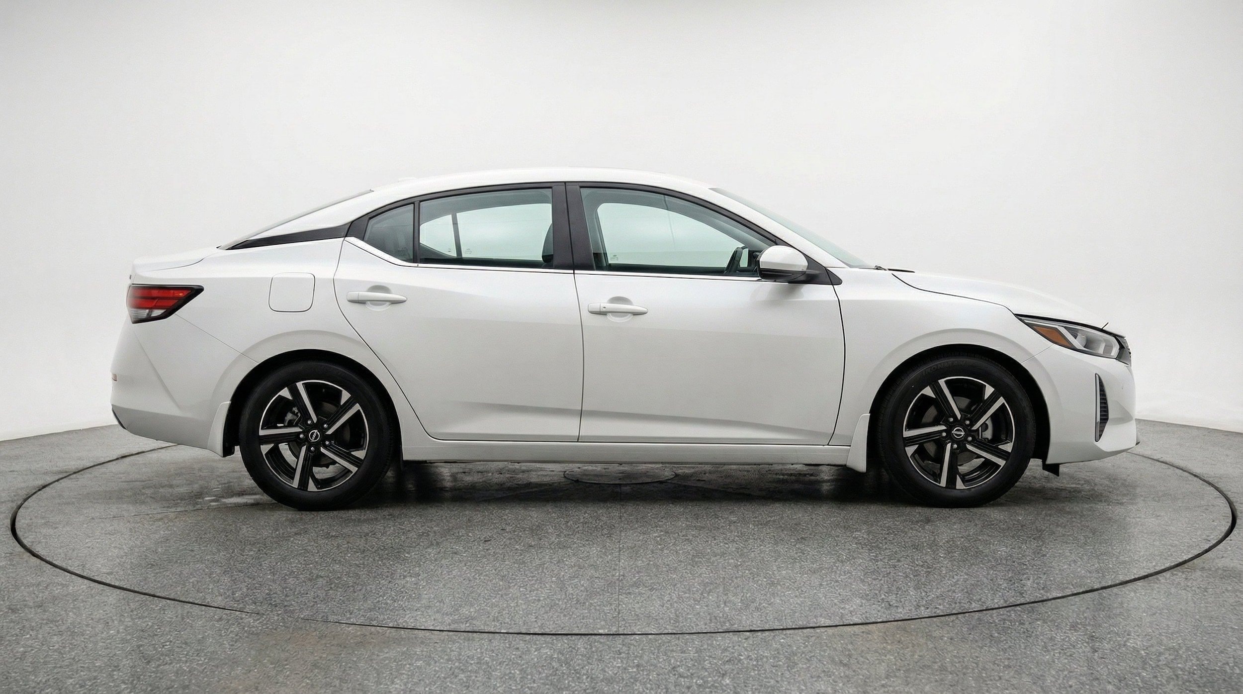 Thumbnail: 2025 Nissan Sentra - 11