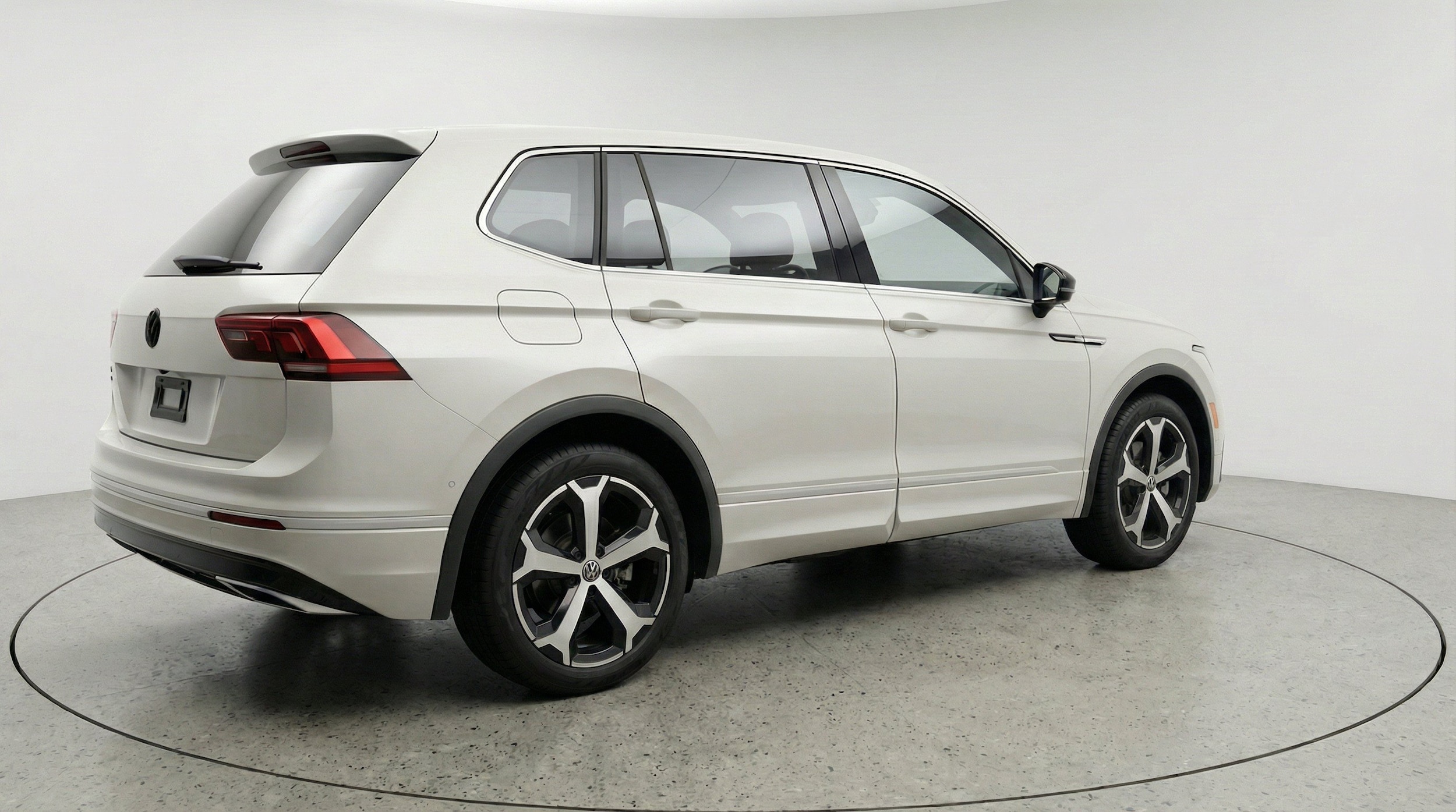 Thumbnail: 2026 Volkswagen Tiguan - 9