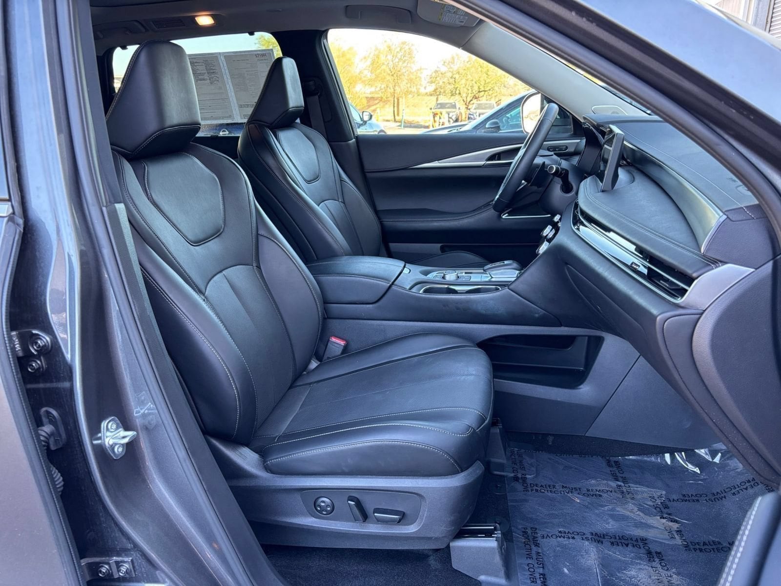 Thumbnail: 2026 INFINITI QX60 - 35