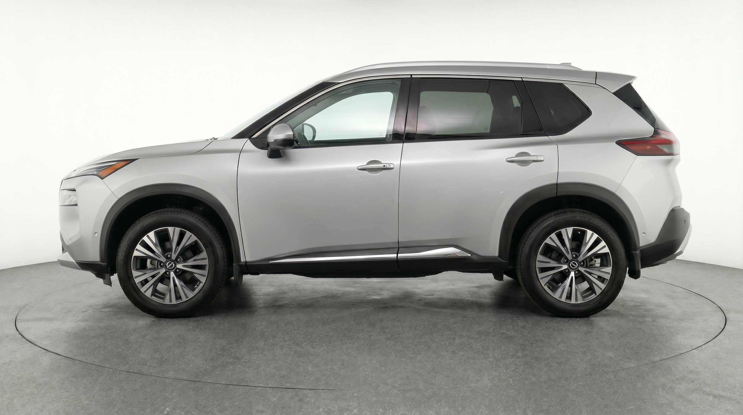 Thumbnail: 2023 Nissan Rogue - 5