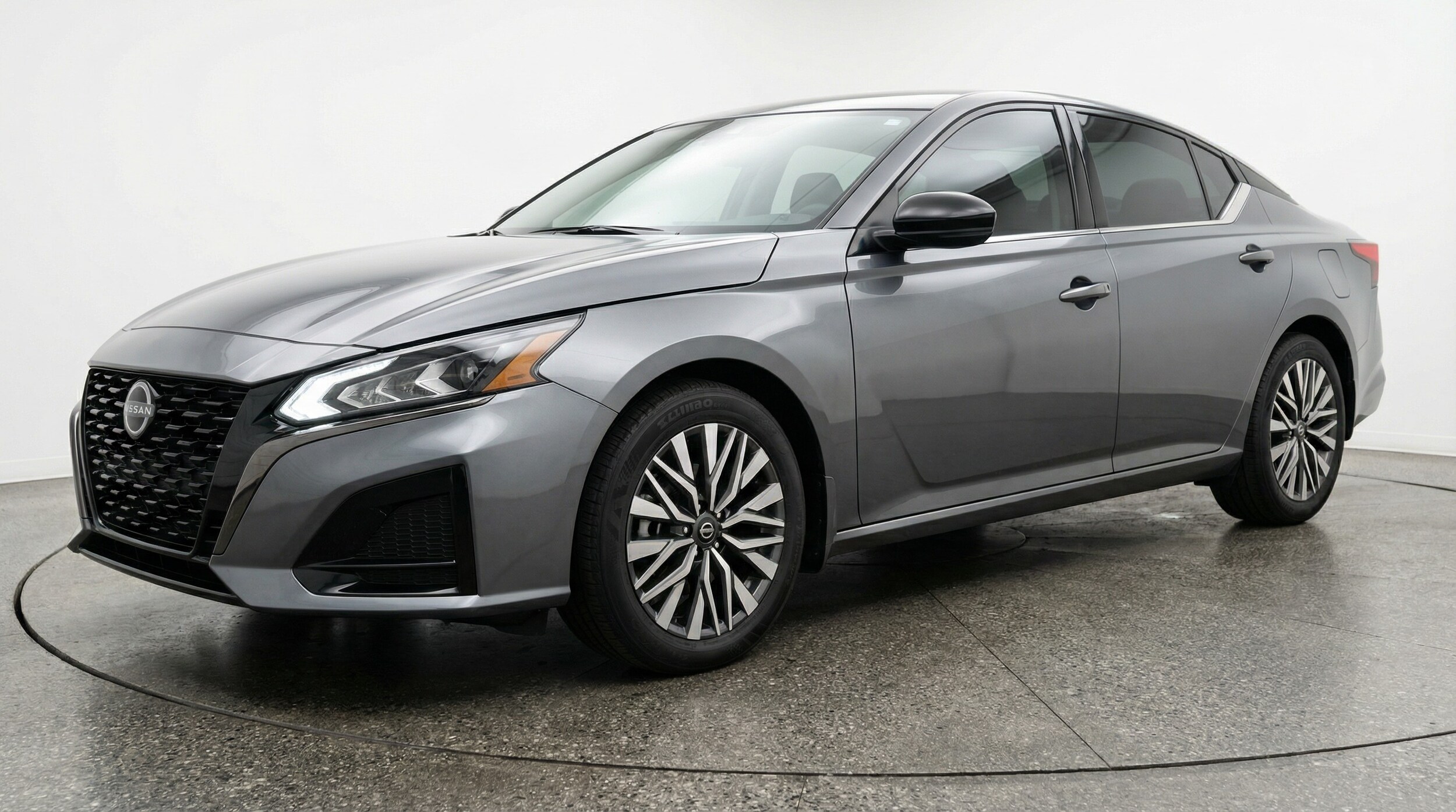 Thumbnail: 2025 Nissan Altima - 3