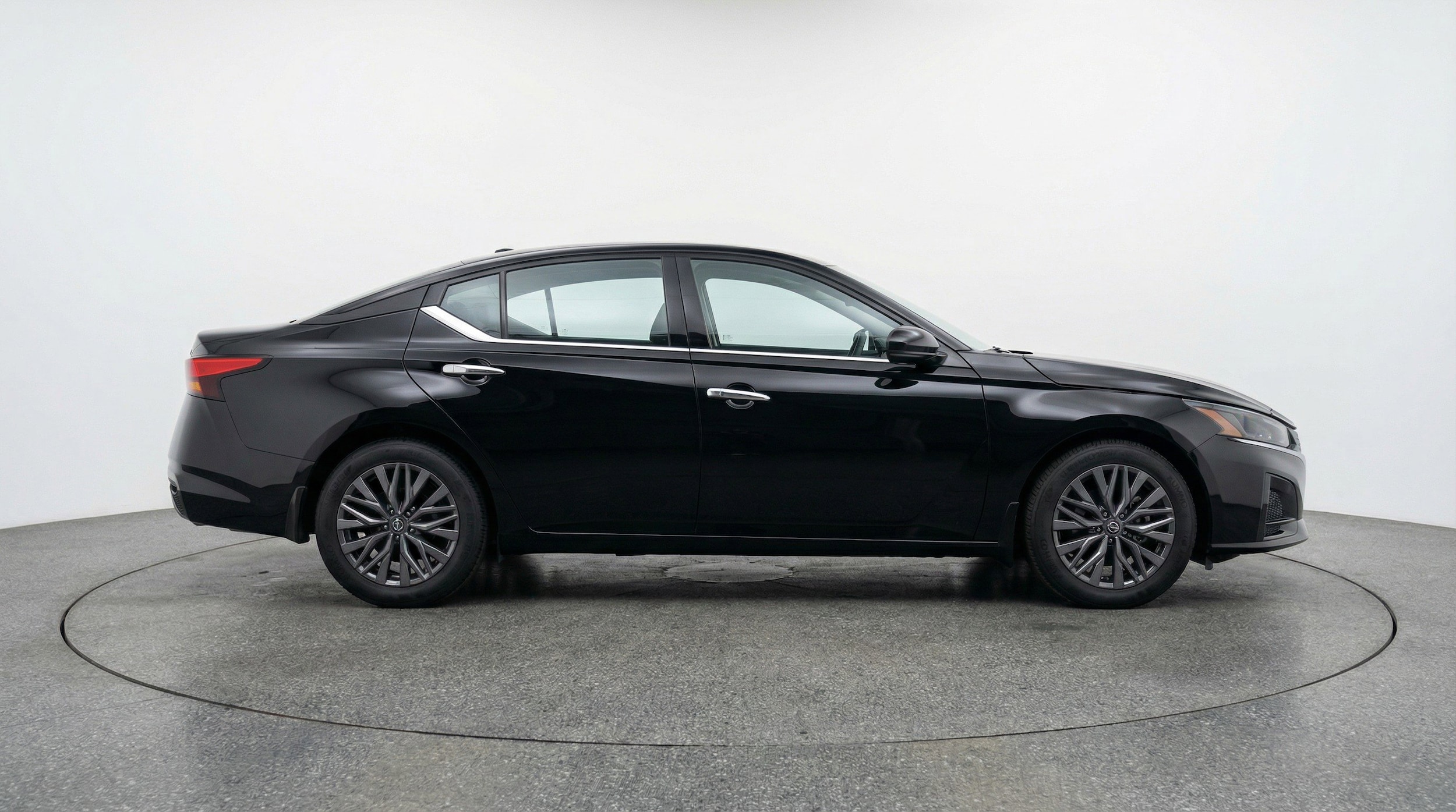 Thumbnail: 2025 Nissan Altima - 11