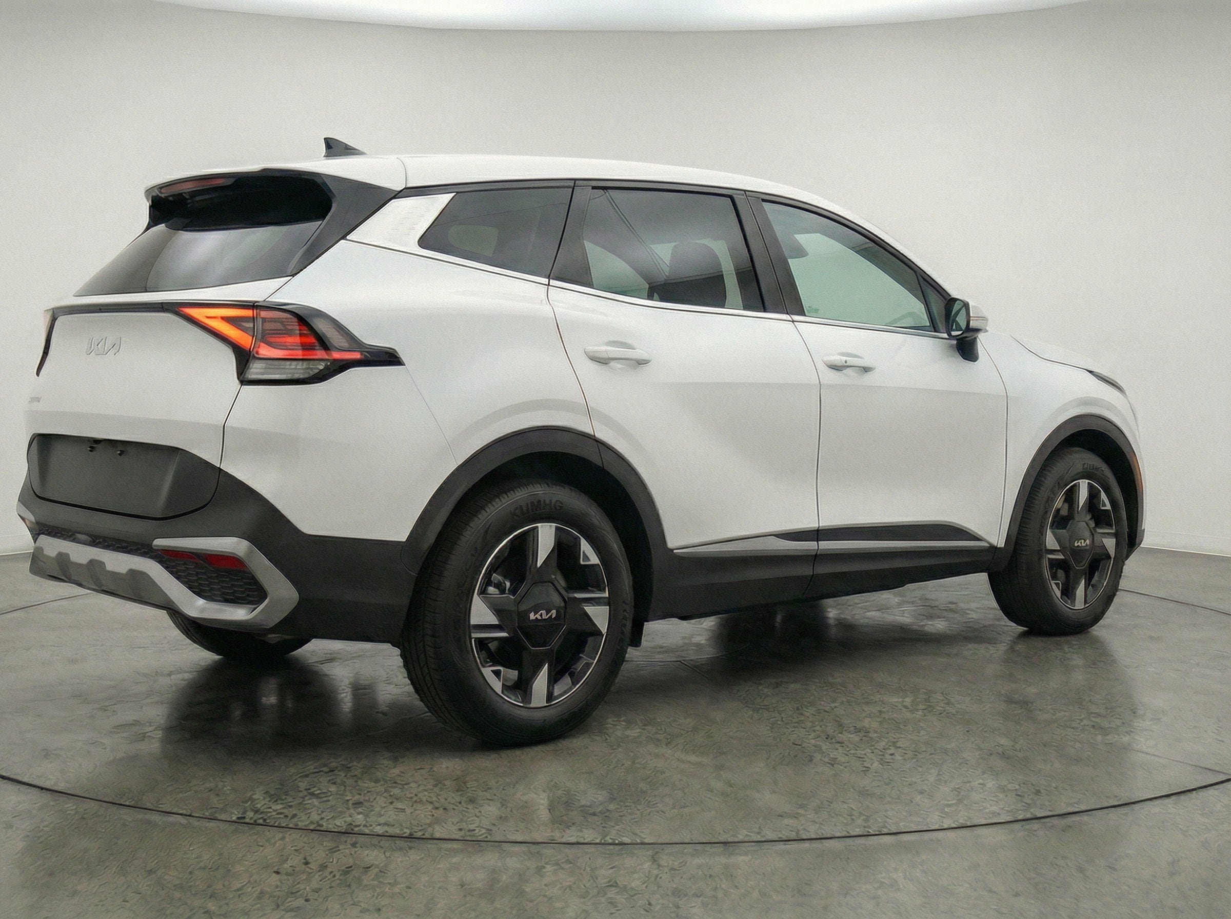 Thumbnail: 2026 Kia Sportage - 8