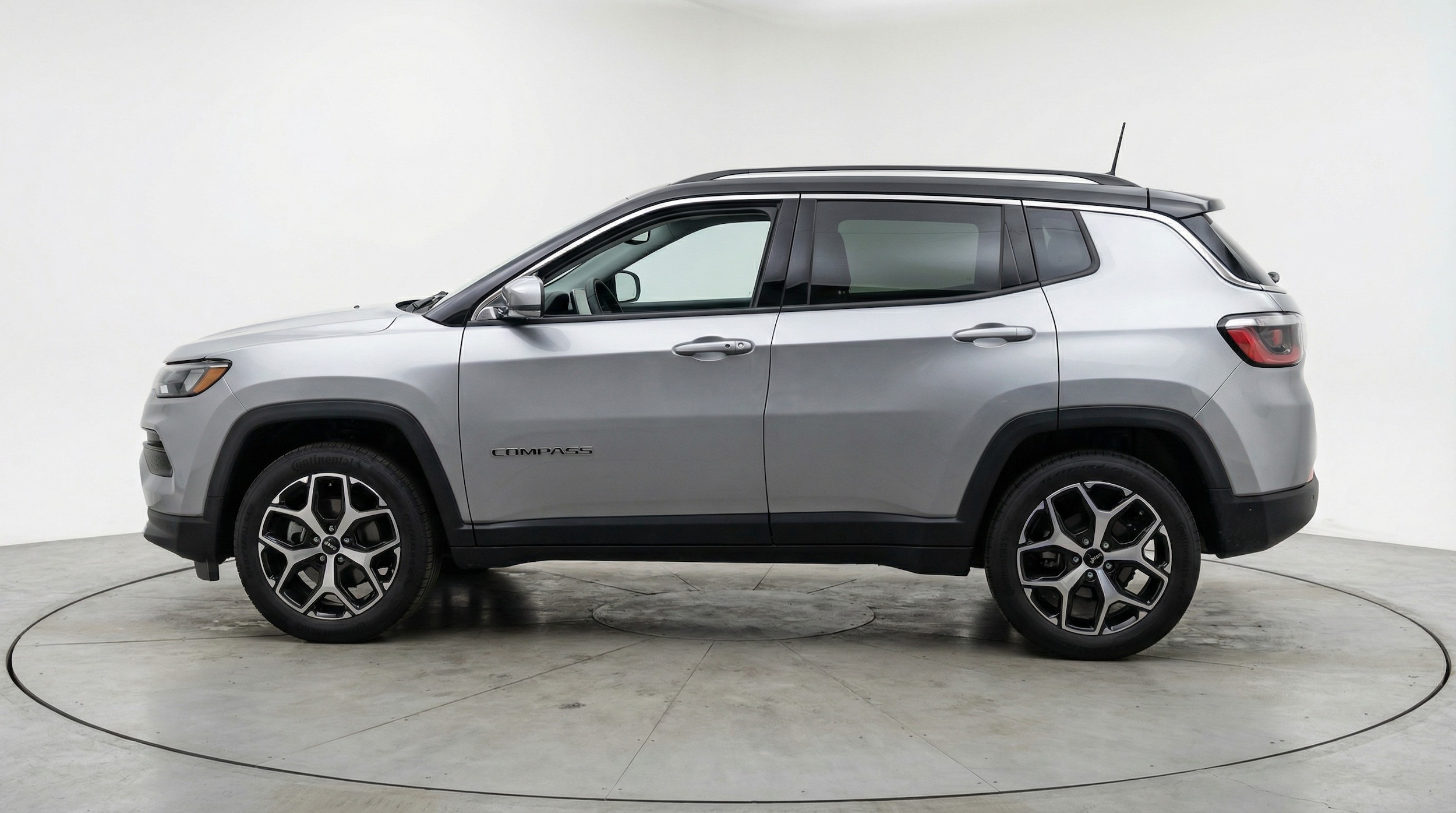 Thumbnail: 2025 Jeep Compass - 4