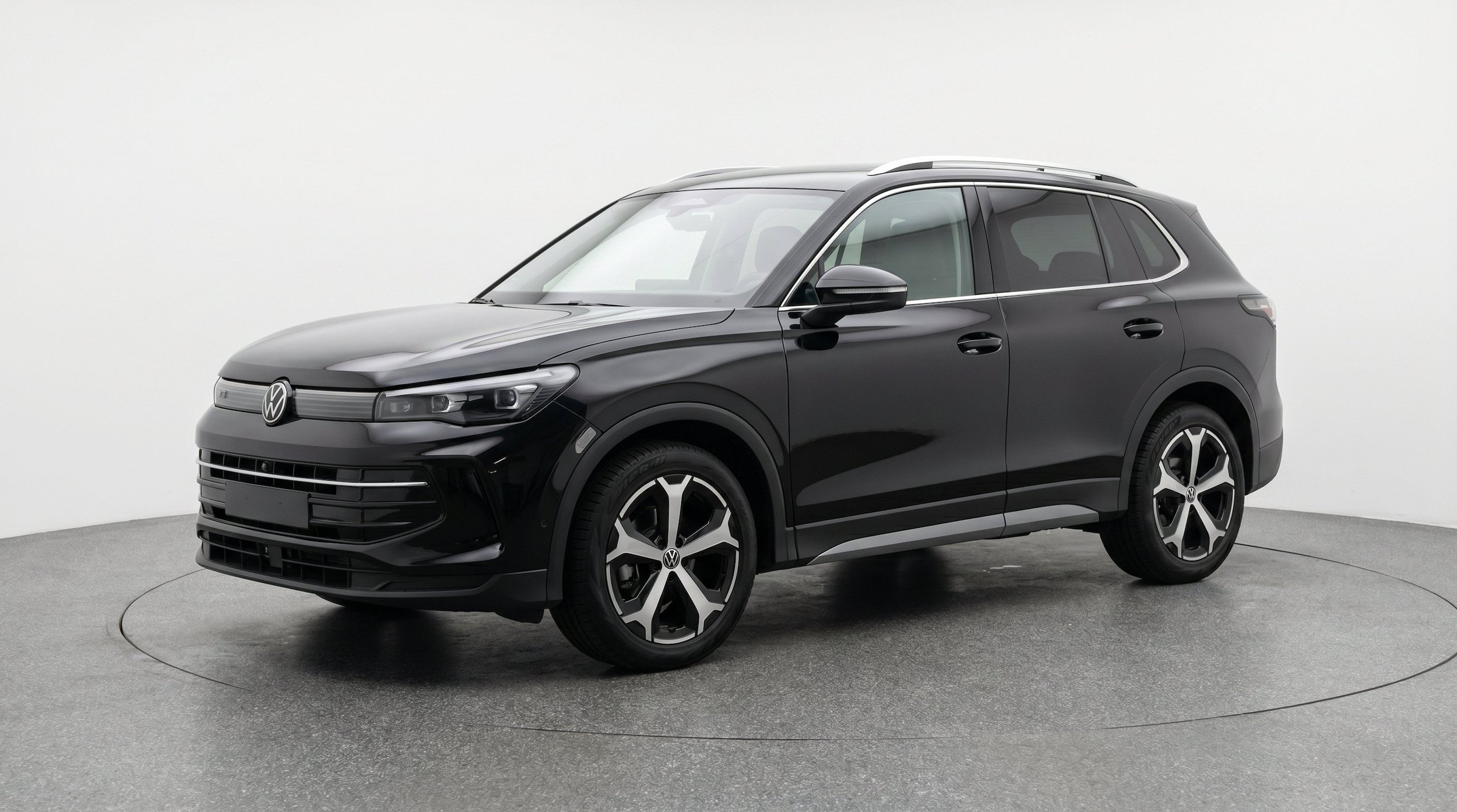 Thumbnail: 2026 Volkswagen Tiguan - 3