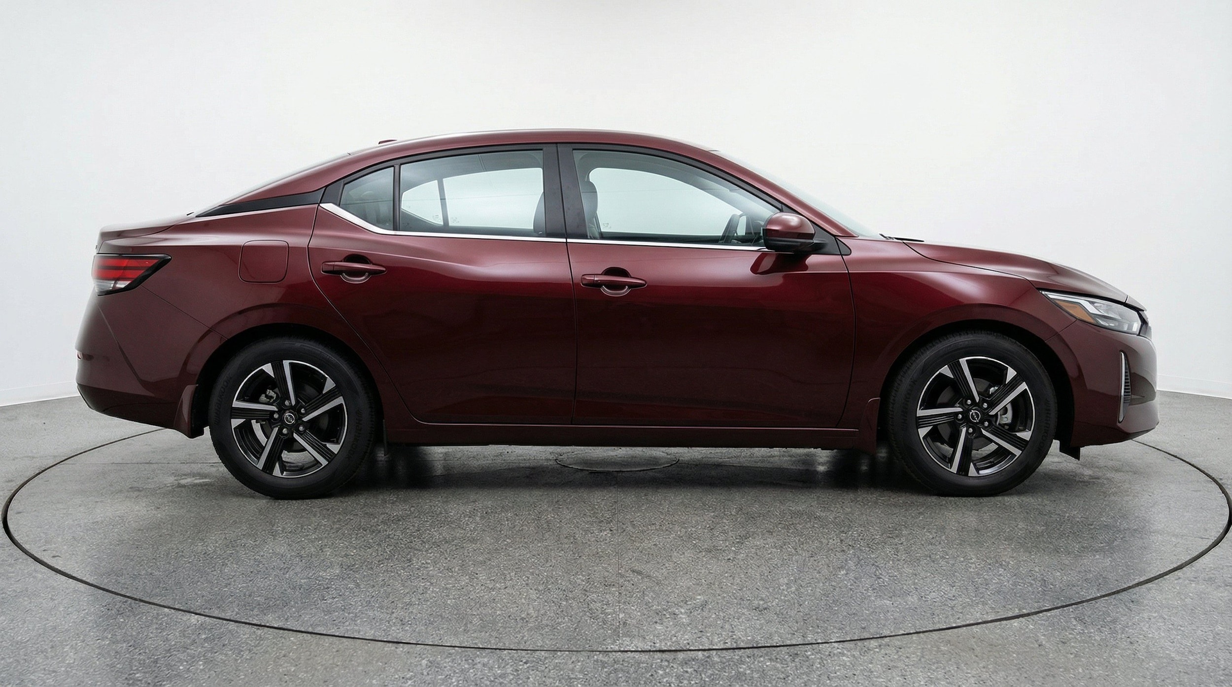 Thumbnail: 2025 Nissan Sentra - 11