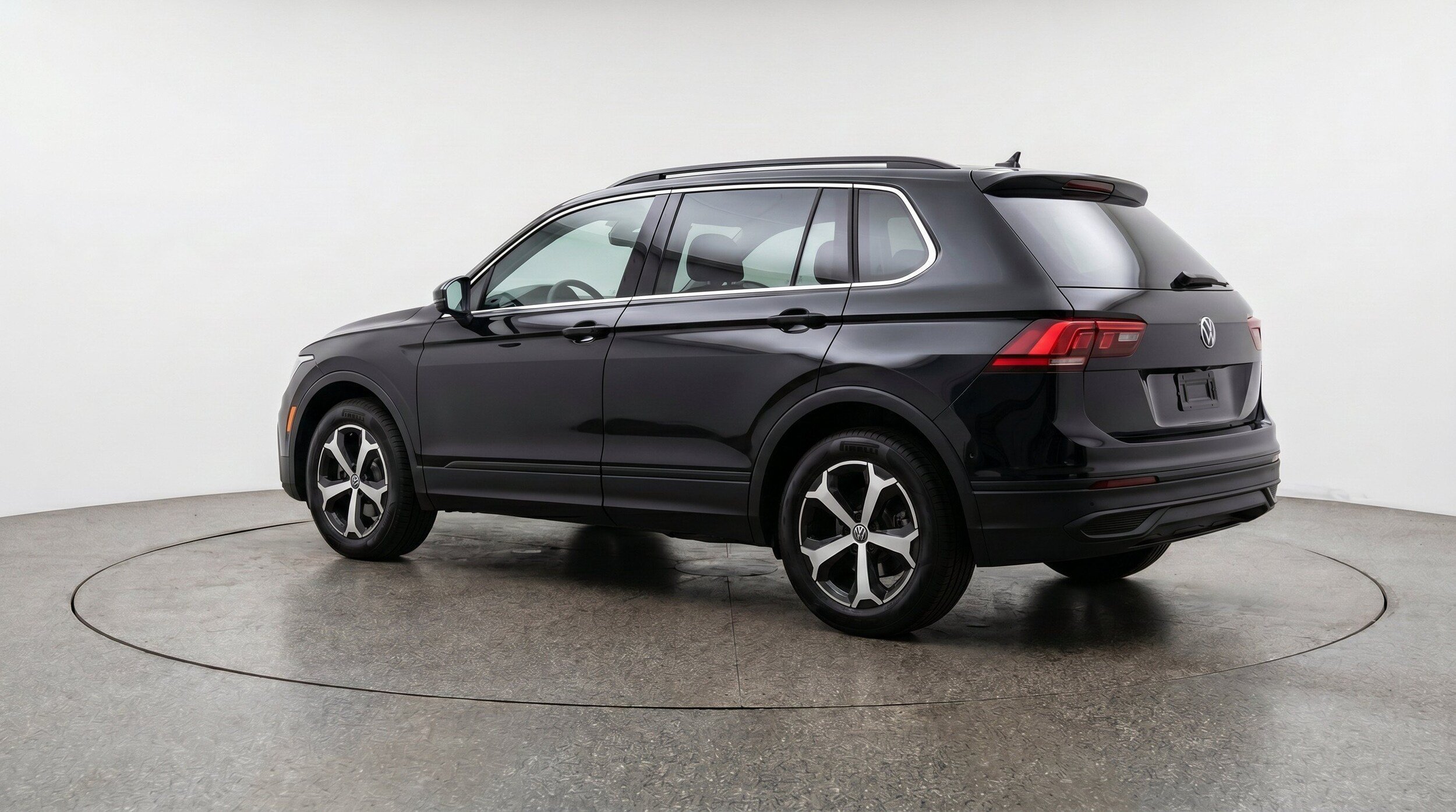 Thumbnail: 2026 Volkswagen Tiguan - 6