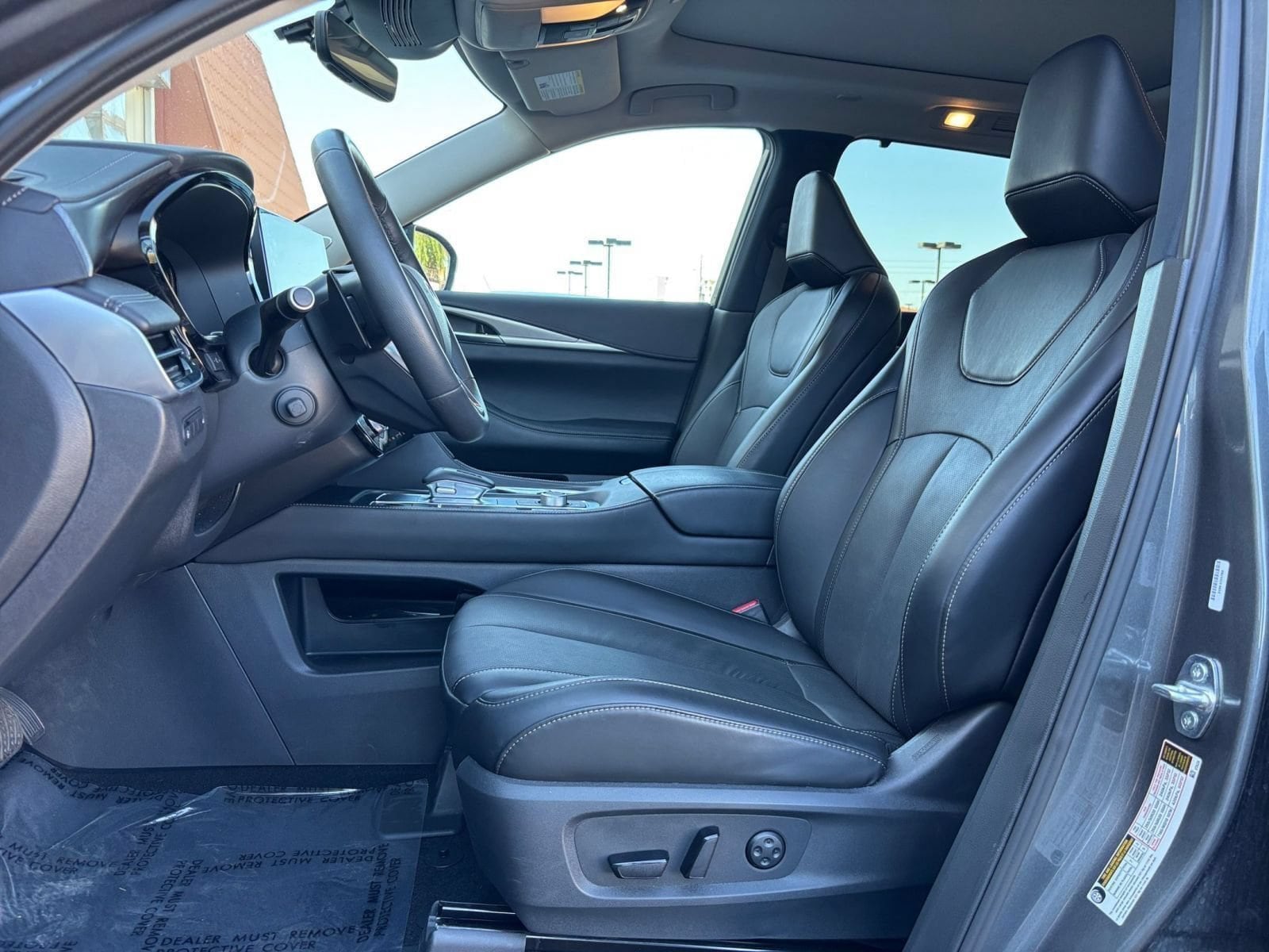 Thumbnail: 2026 INFINITI QX60 - 24