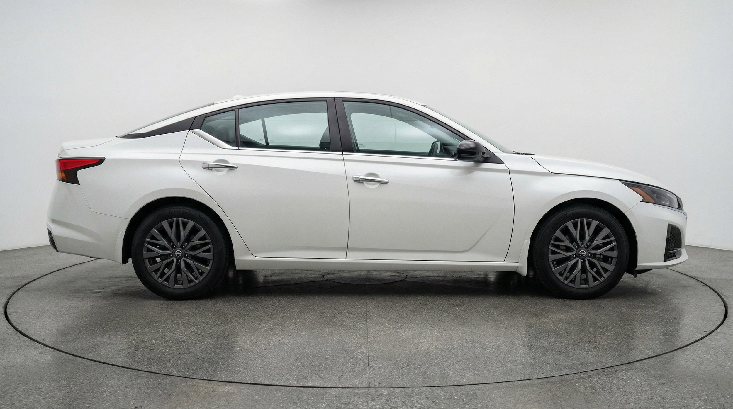 Thumbnail: 2025 Nissan Altima - 11