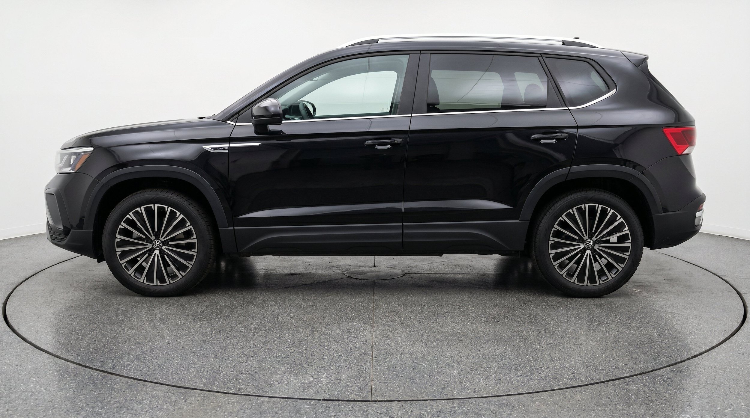 Thumbnail: 2026 Volkswagen Taos - 5