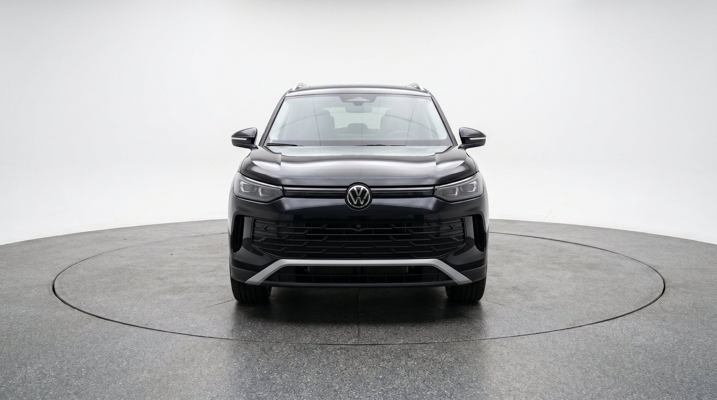 Thumbnail: 2026 Volkswagen Tiguan - 2