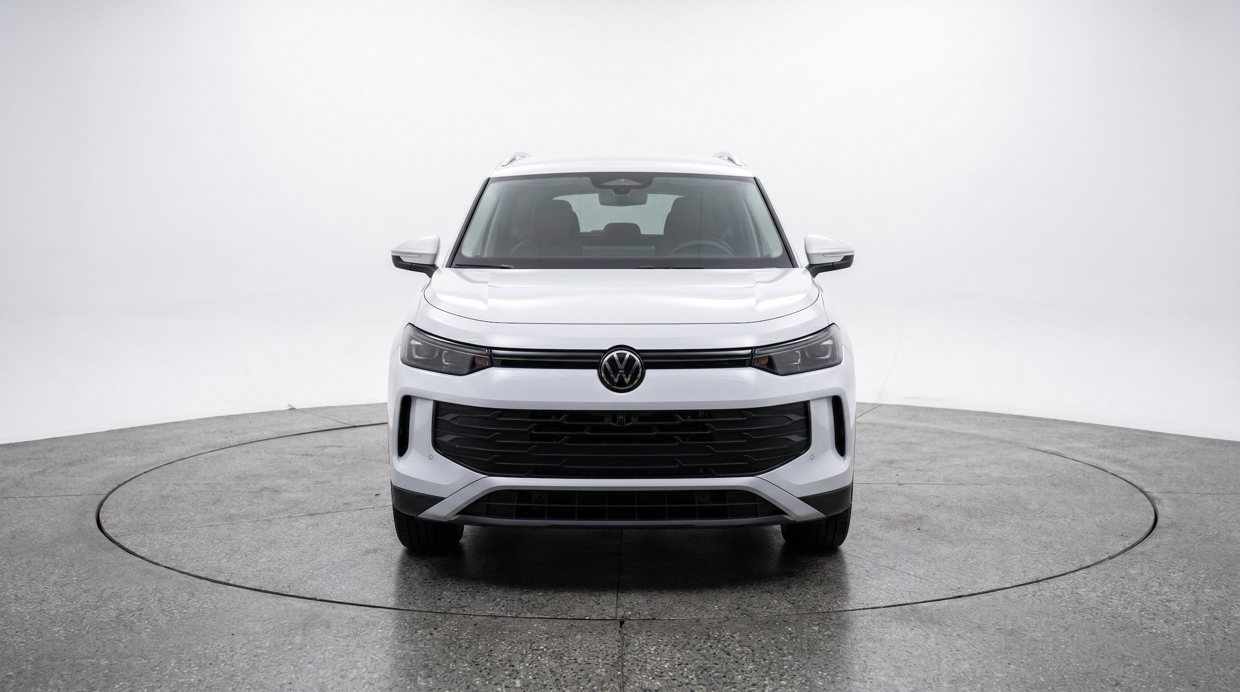 Thumbnail: 2026 Volkswagen Tiguan - 2