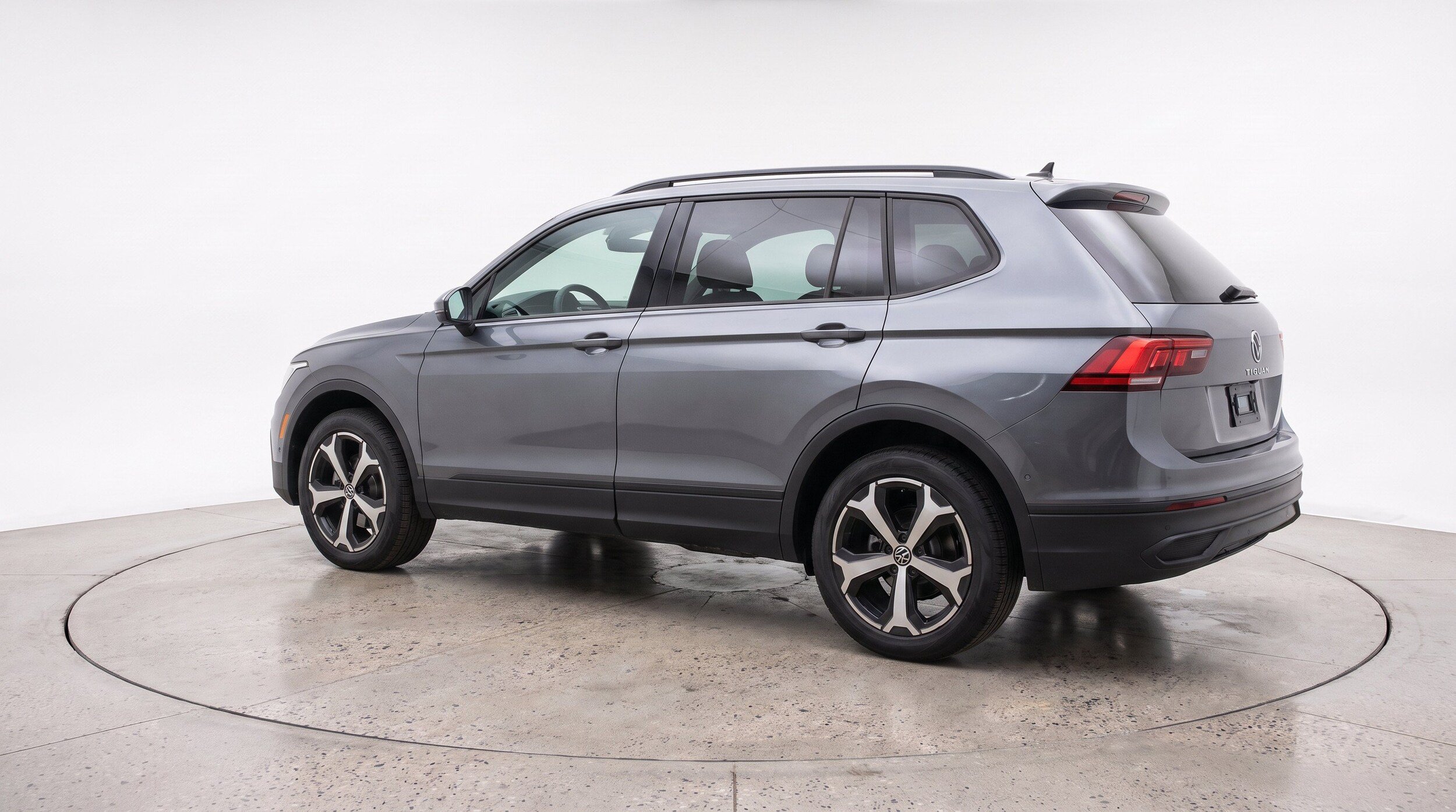 Thumbnail: 2026 Volkswagen Tiguan - 6