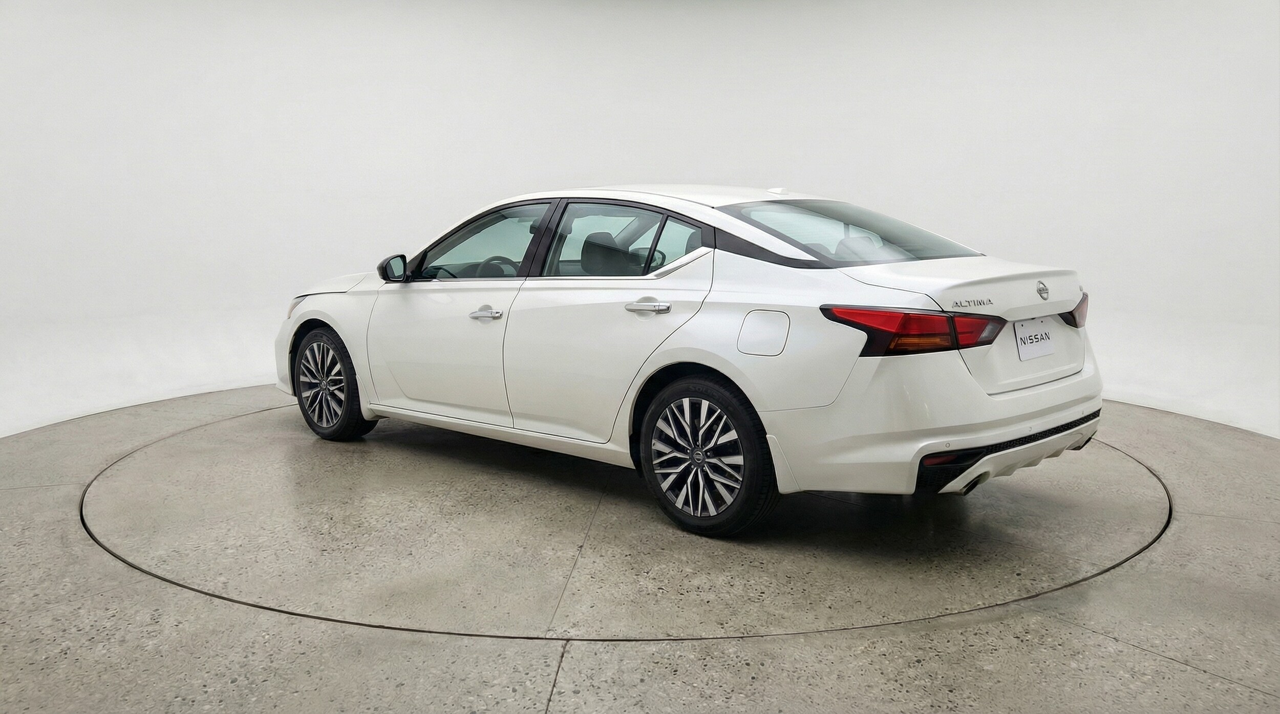 Thumbnail: 2025 Nissan Altima - 5