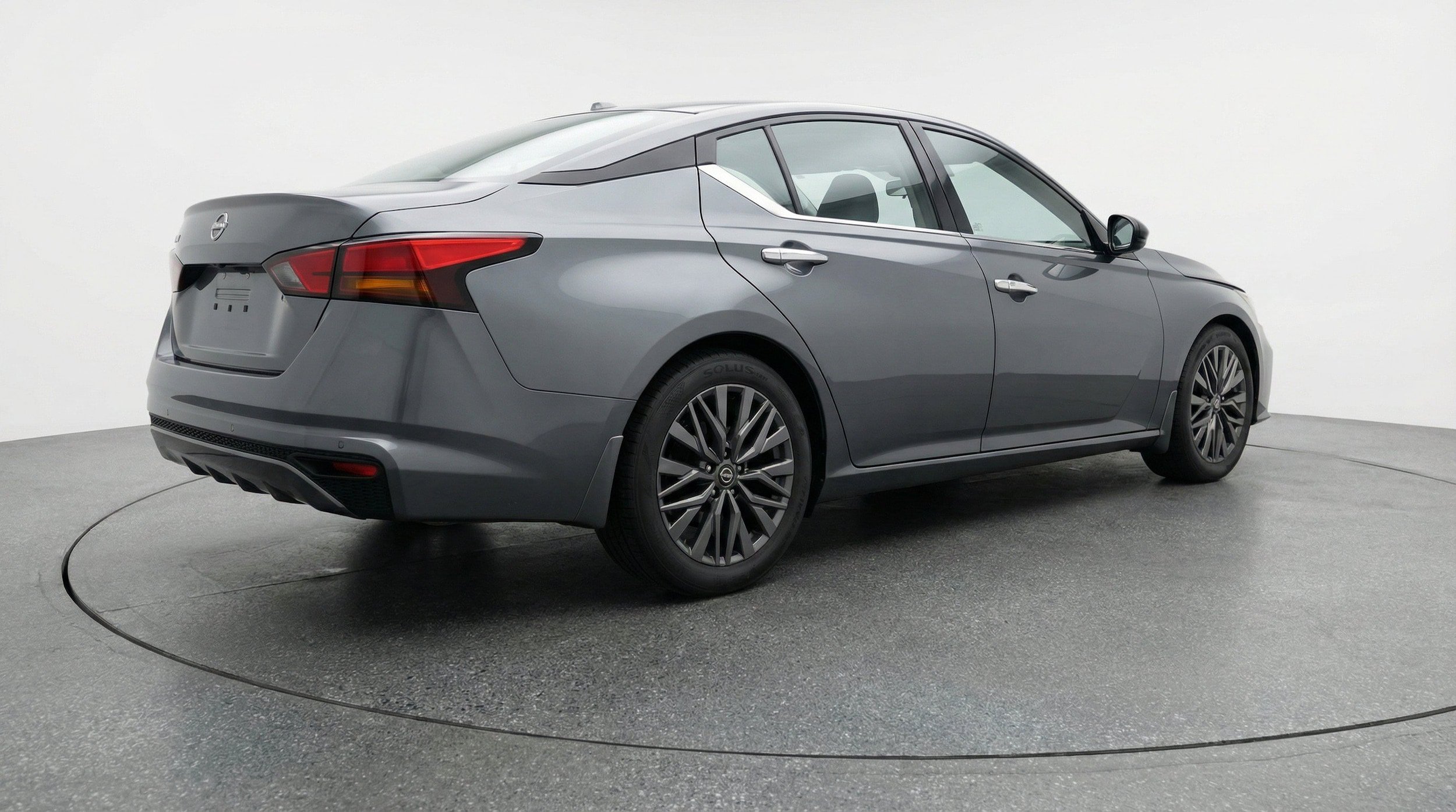 Thumbnail: 2025 Nissan Altima - 9