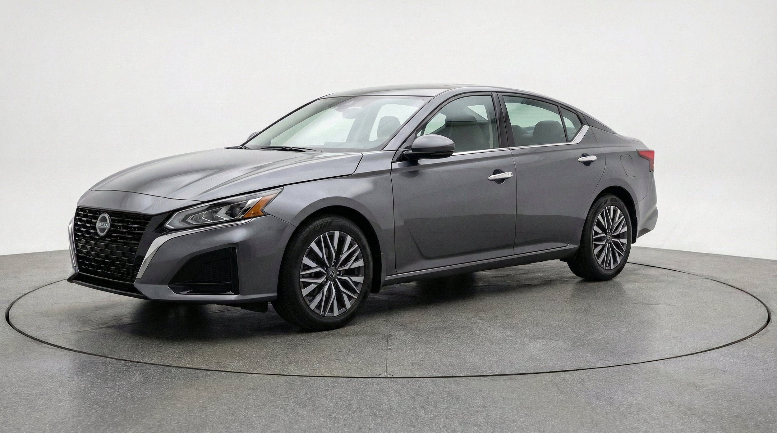 Thumbnail: 2025 Nissan Altima - 3