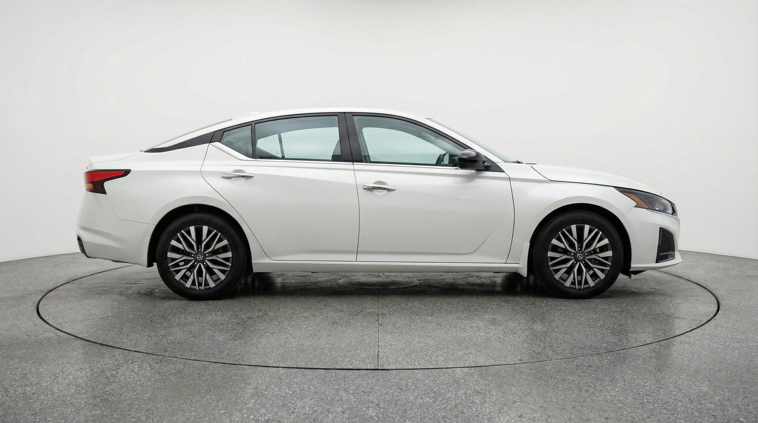Thumbnail: 2025 Nissan Altima - 11